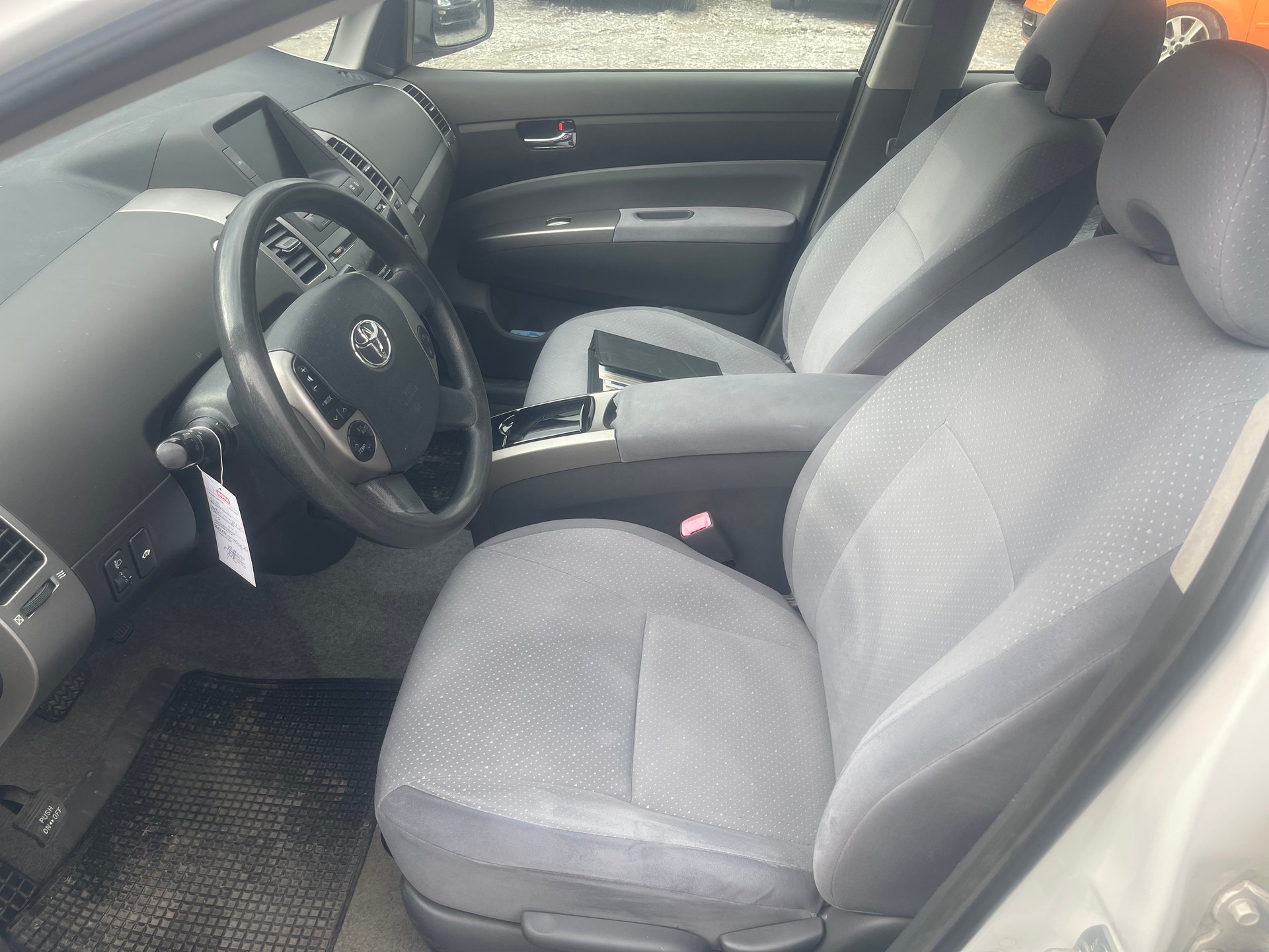 TOYOTA Prius 1.5 16V Hybrid-image-9