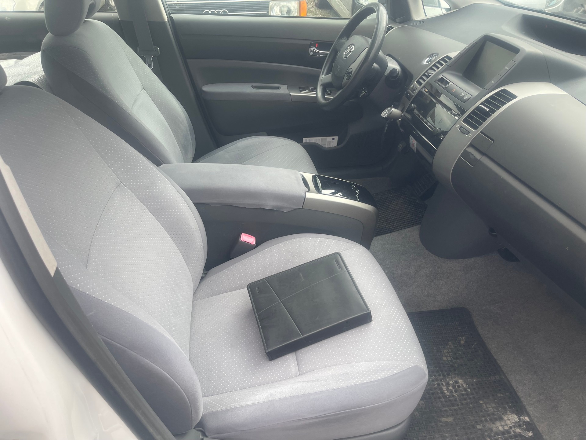 TOYOTA Prius 1.5 16V Hybrid-image-8