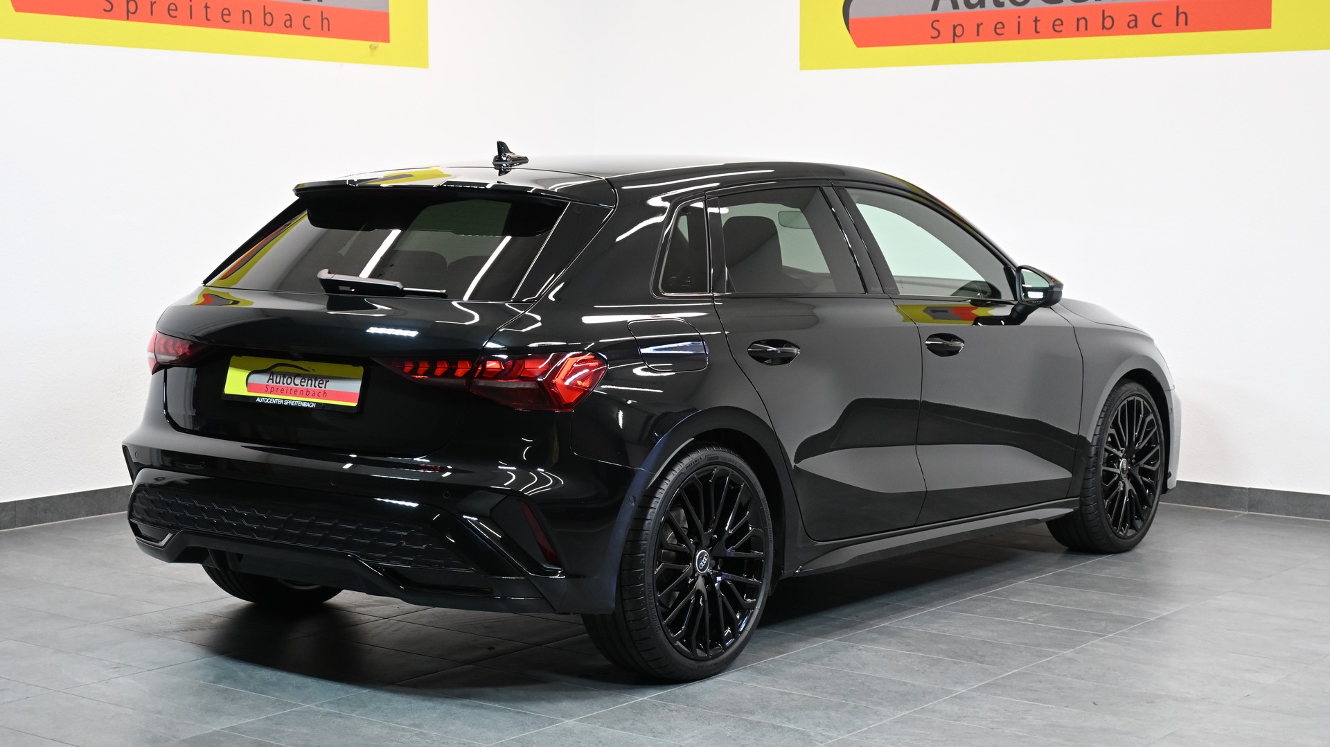 AUDI A3 Sportback 35 TFSI S line Attraction S-tronic-image-15