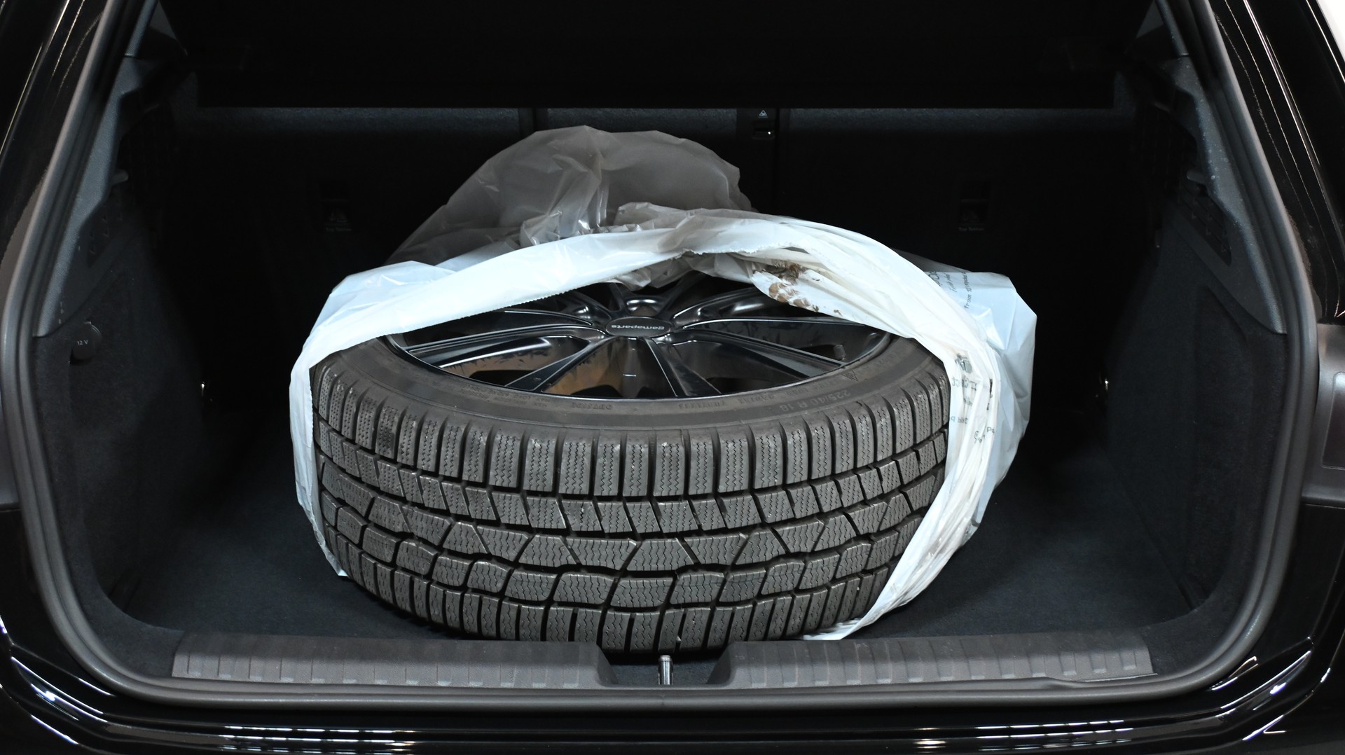 AUDI A3 Sportback 35 TFSI S line Attraction S-tronic-image-8