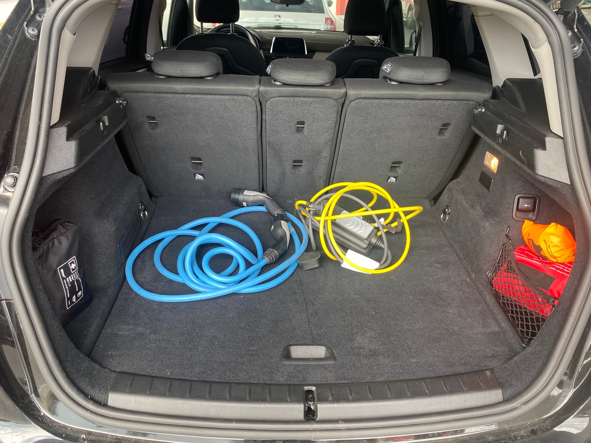 BMW 225xe iPerformance Active Tourer Advantage Steptronic-image-4