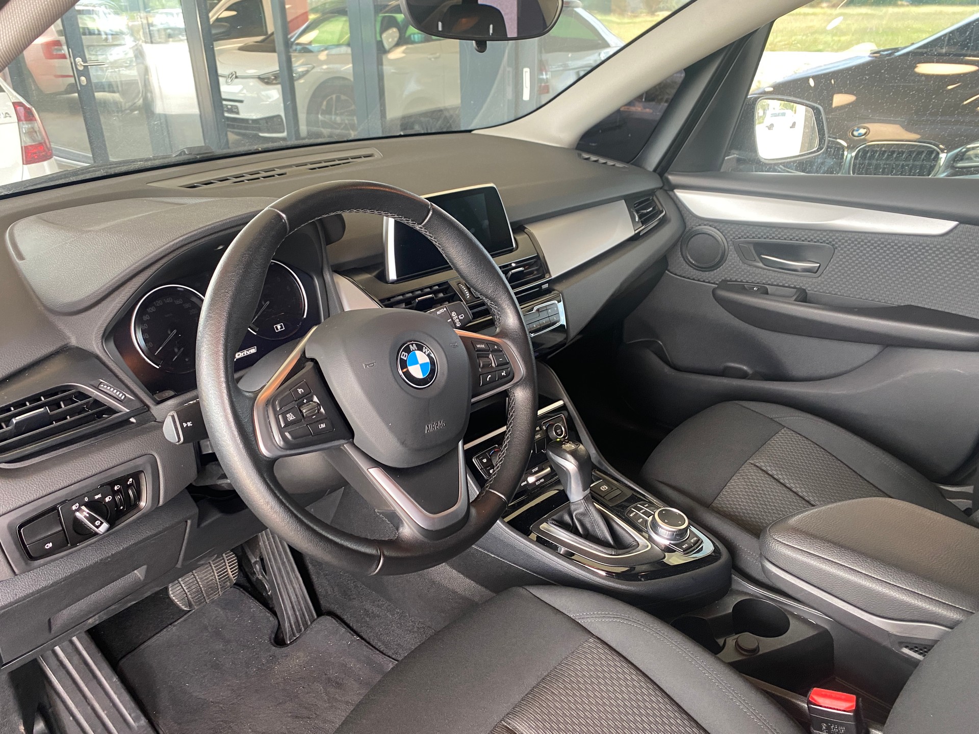 BMW 225xe iPerformance Active Tourer Advantage Steptronic-showroom-element-2