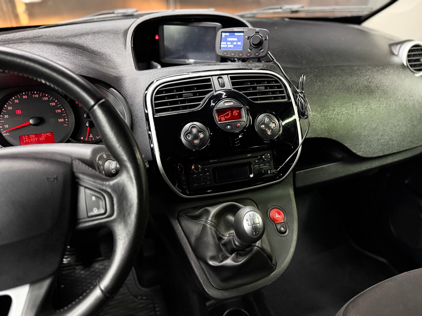 RENAULT Grand Kangoo 1.5 dCi Dynamique-image-13
