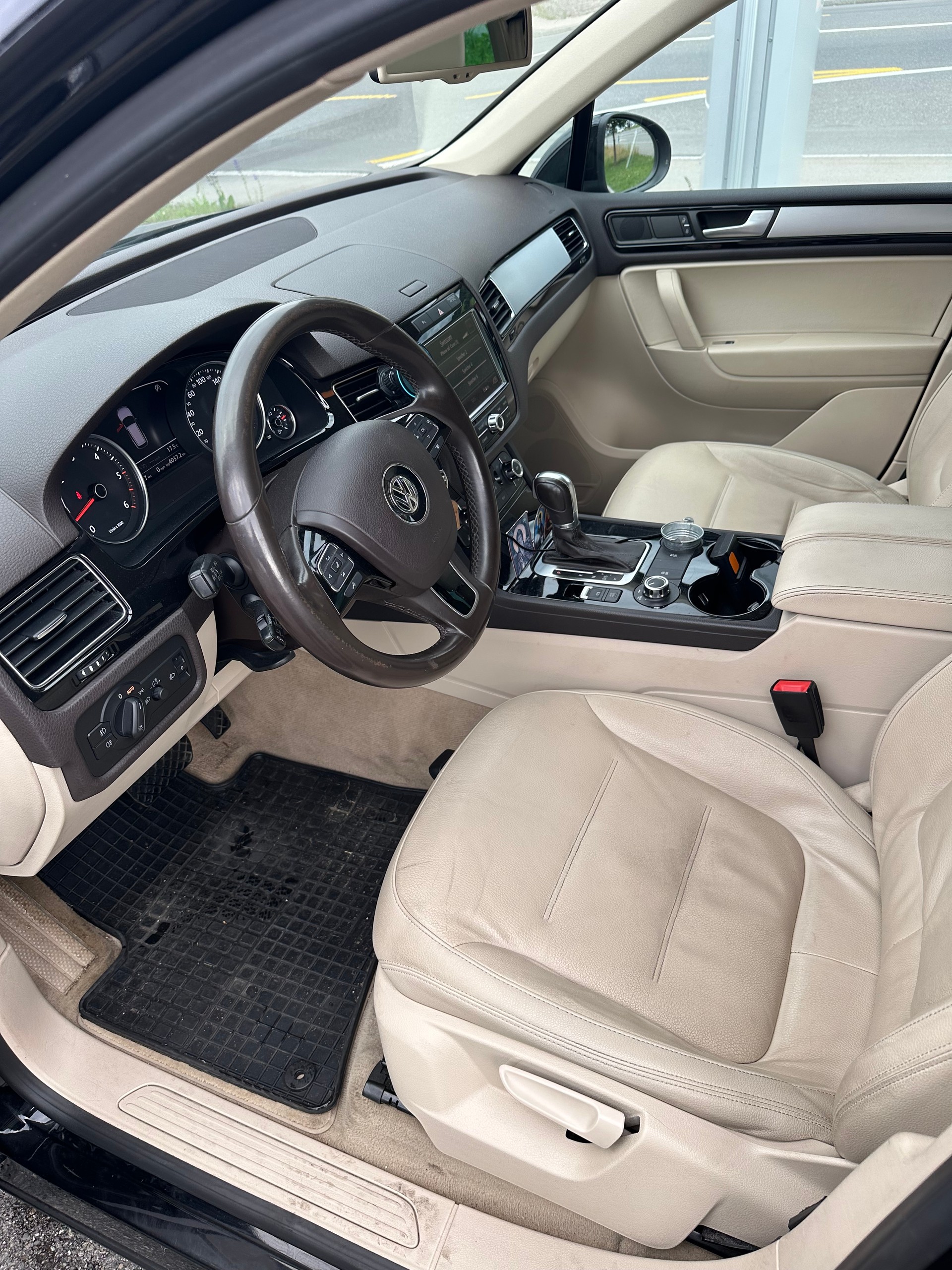 VW 3.0 V6 TDI 245 BlueMT-image-5