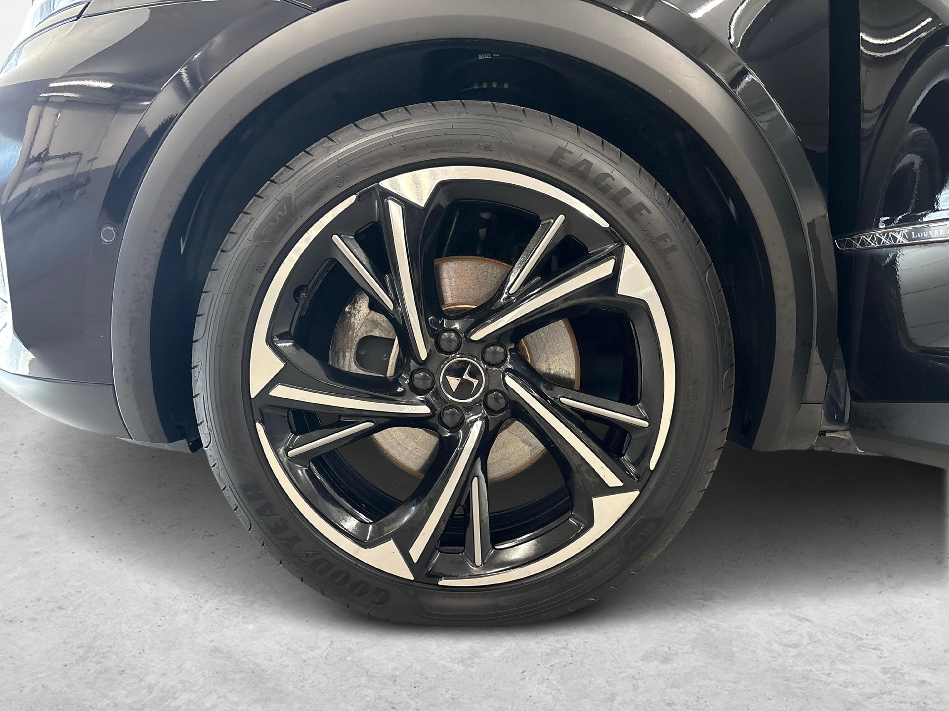DS AUTOMOBILES 7 Crossback 1.6 E-Tense Louvre 4x4-image-19