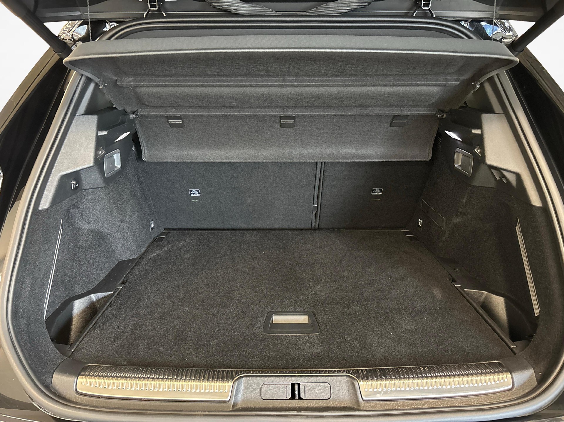 DS AUTOMOBILES 7 Crossback 1.6 E-Tense Louvre 4x4-image-17