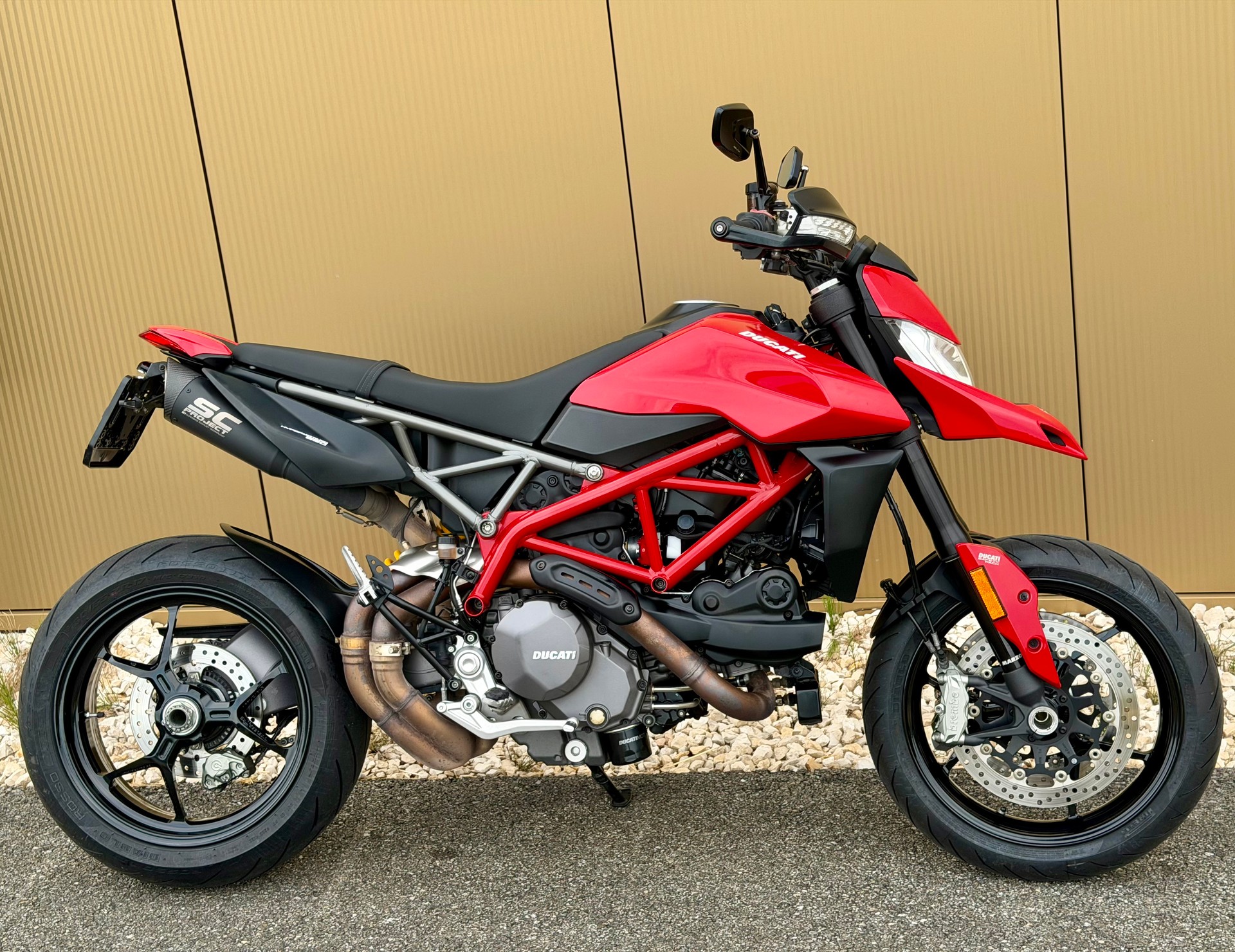 DUCATI Hypermotard 950 SC PROJECT-showroom-element-3