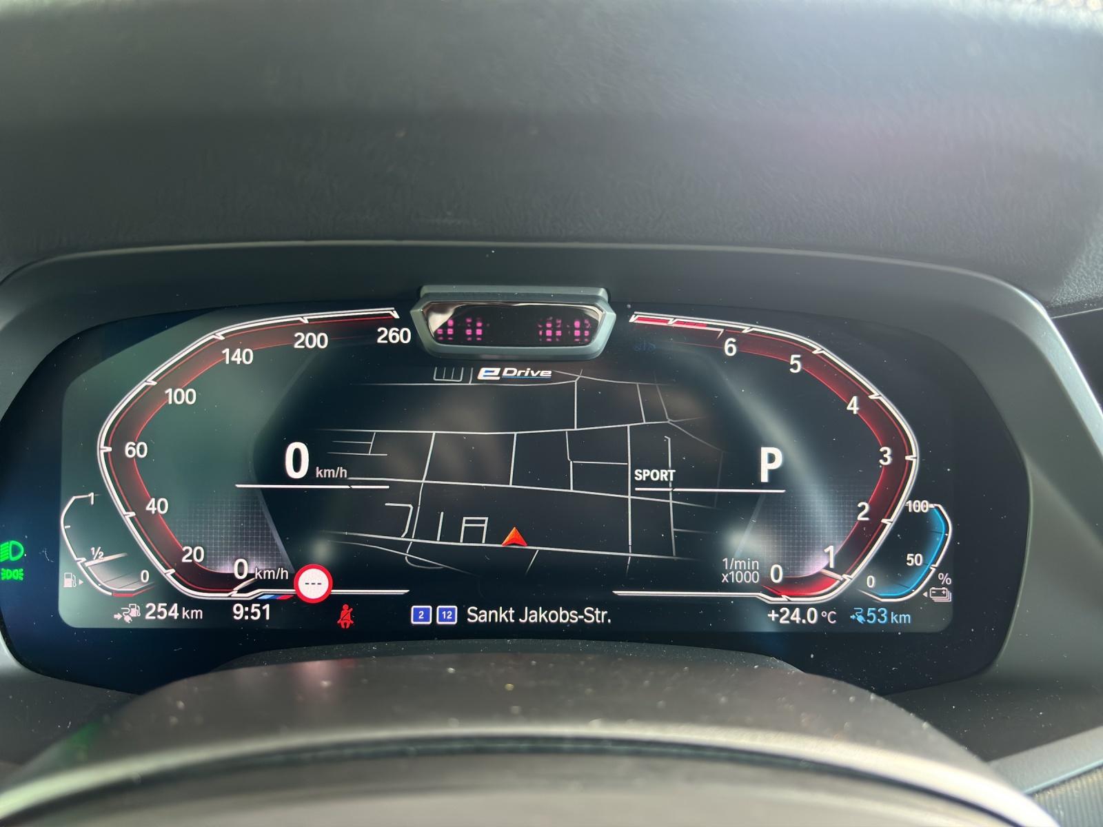 BMW X5 45e xDrive SAG-image-9
