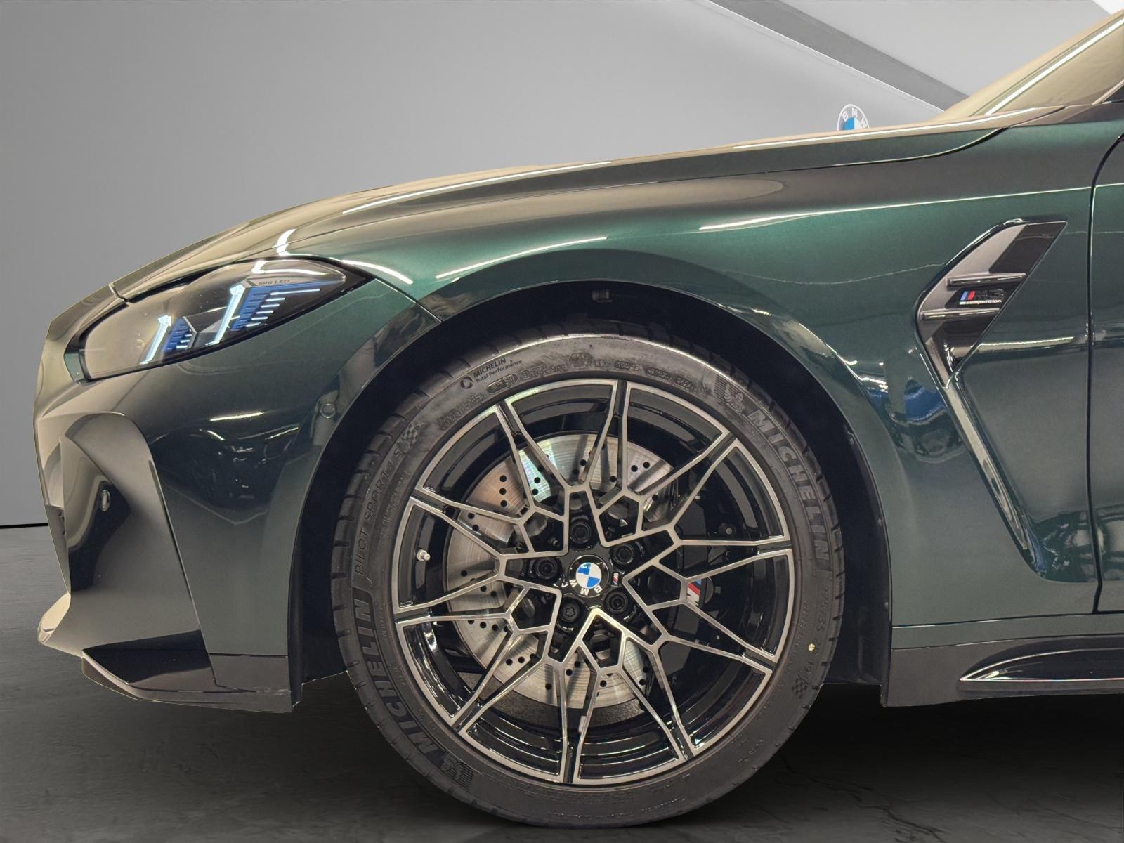 BMW M3 Competition xDrive Touring-image-8