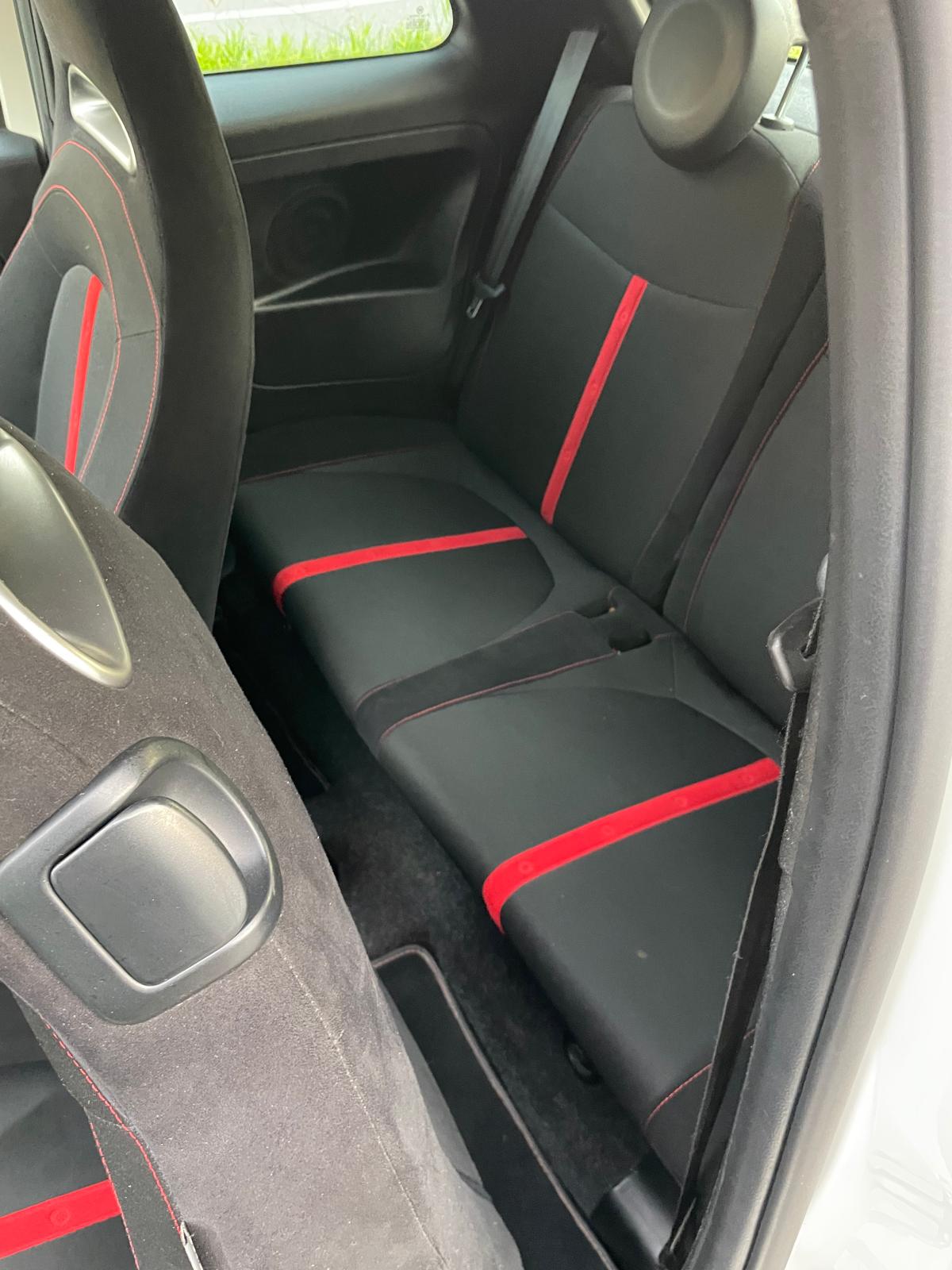 FIAT 500 1.4 16V Turbo Abarth-image-4