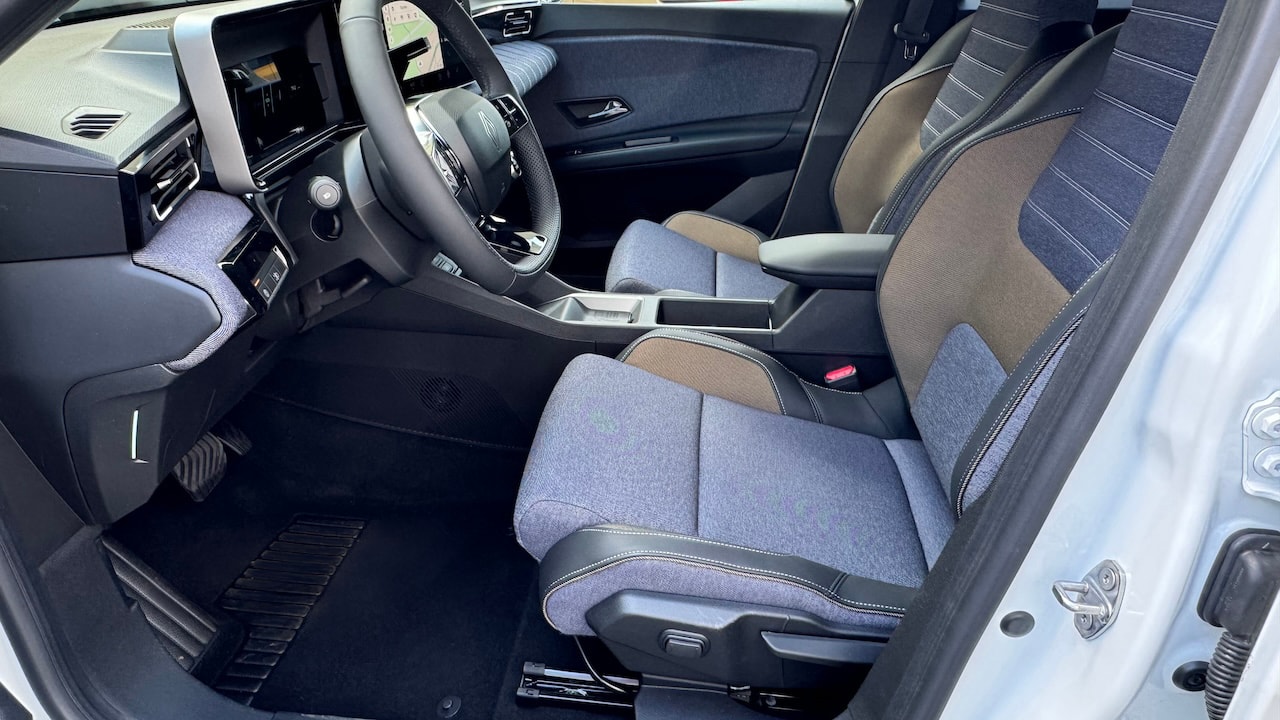 RENAULT R5 E-Tech Comfort Range 52 kWh Techno-image-17