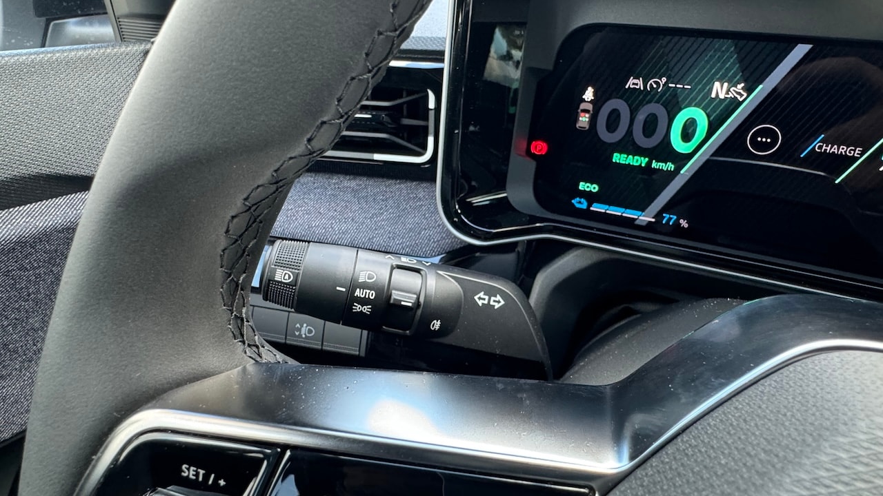 RENAULT R5 E-Tech Comfort Range 52 kWh Techno-image-22