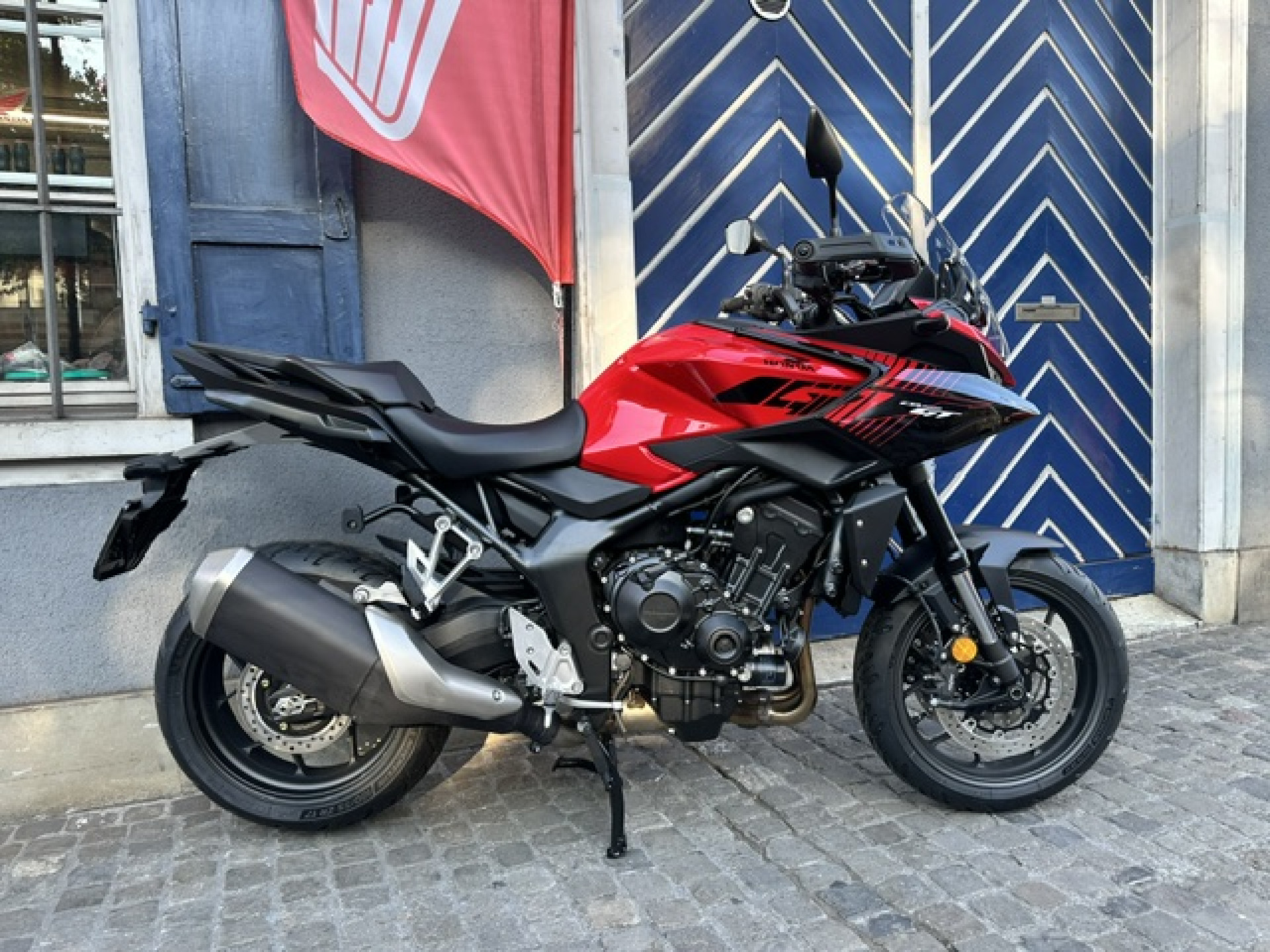 HONDA CB 1000 GT Modell 2026 Summer Sale