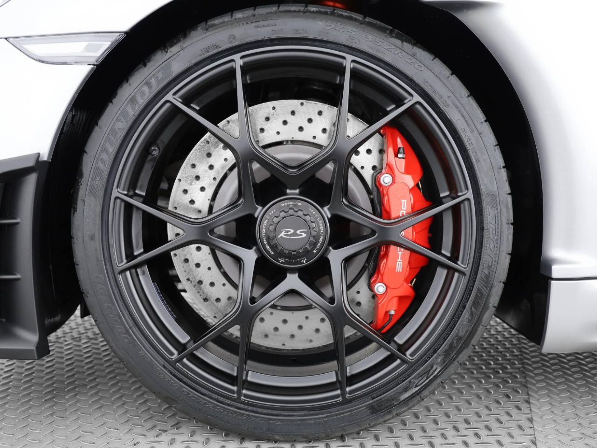 PORSCHE 718 Spyder RS-image-7
