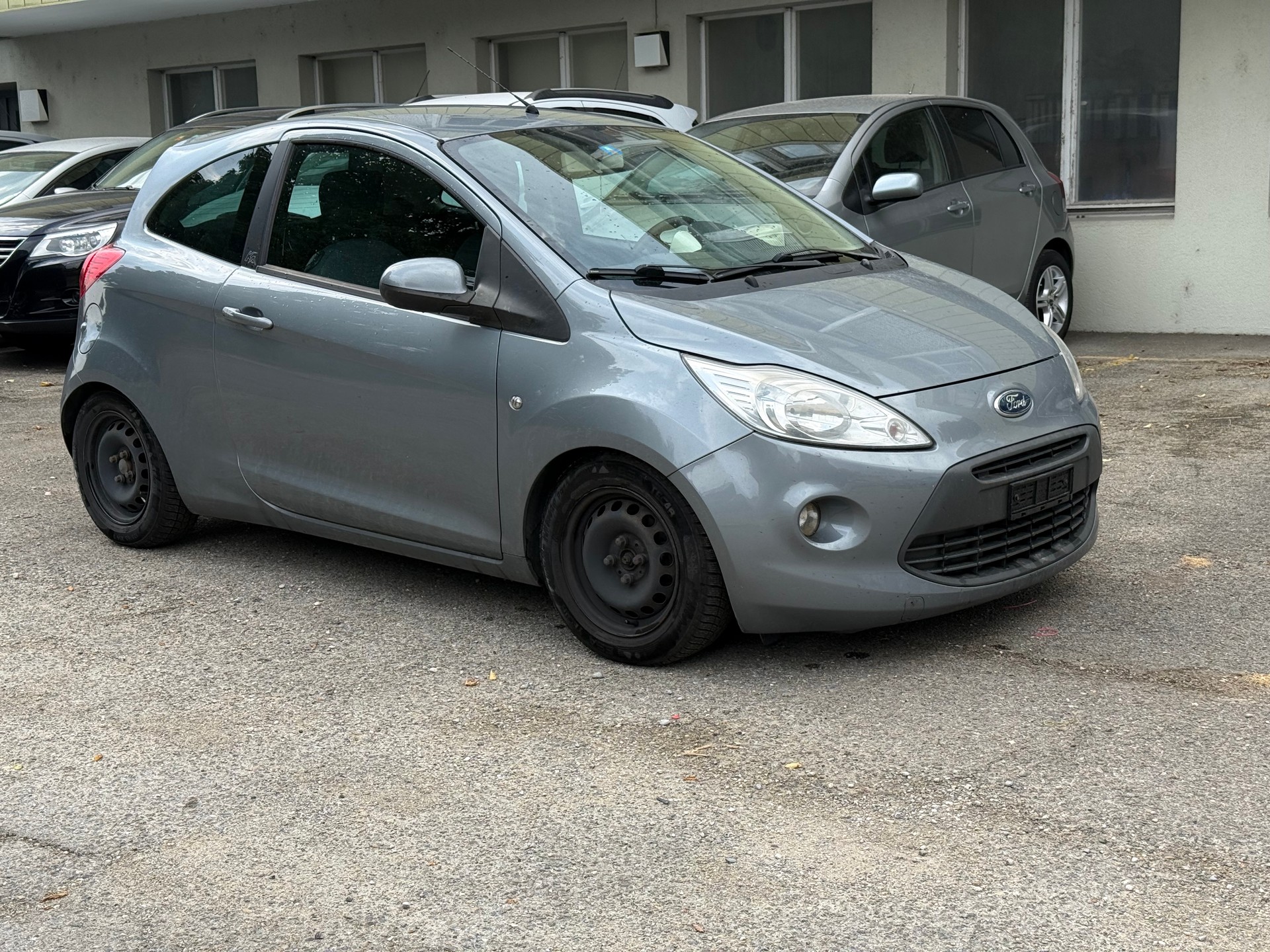 FORD KA 1.25 Titanium-image-1