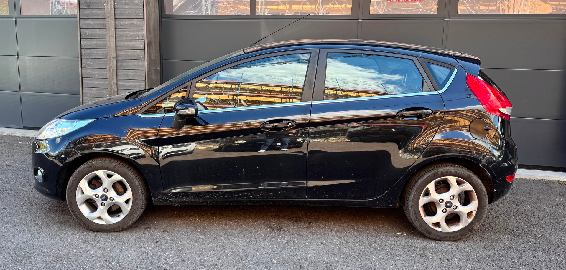 FORD Fiesta 1.25 16V Titanium-image-3