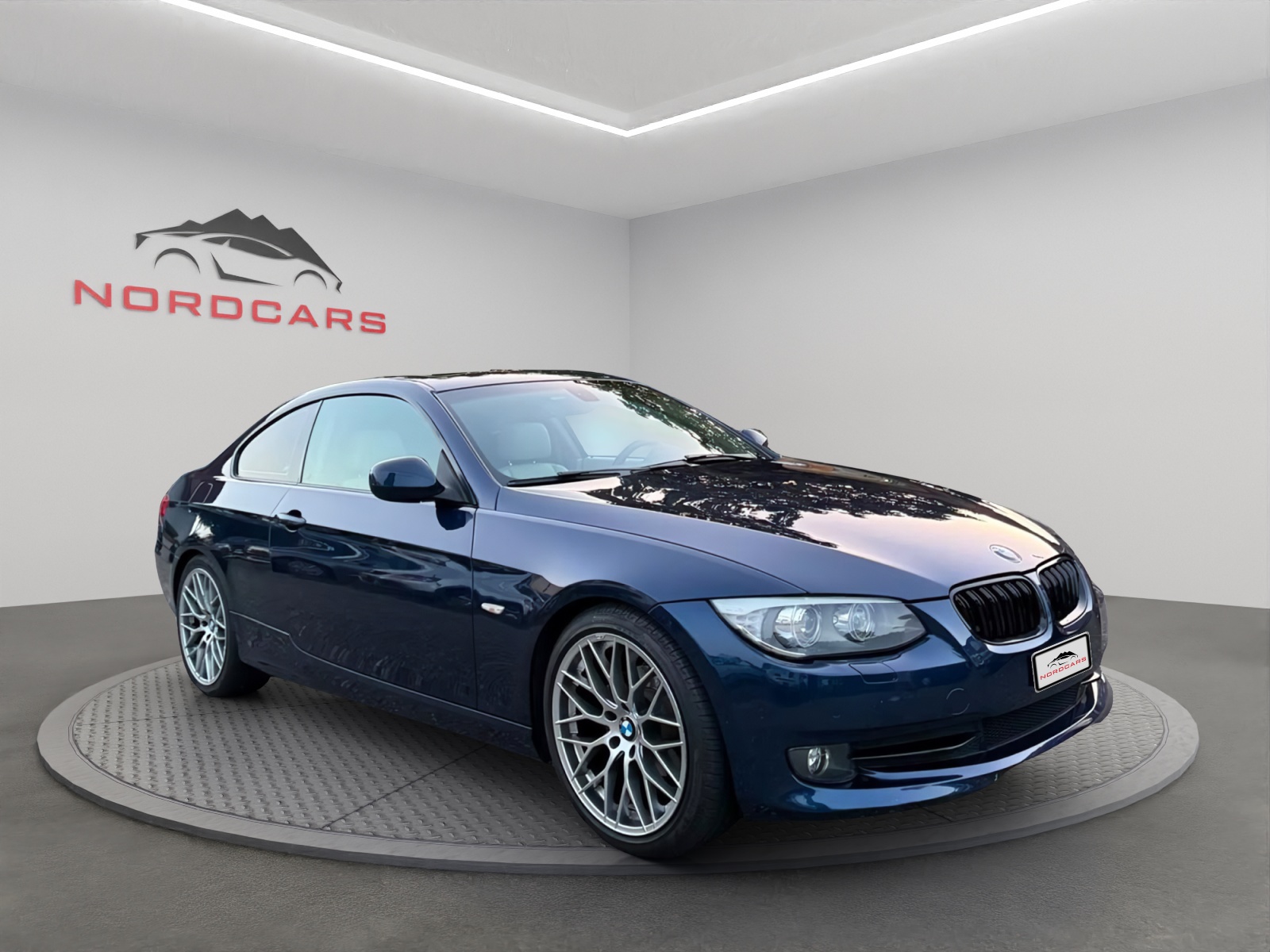 BMW 320i Coupé Steptronic-image-6