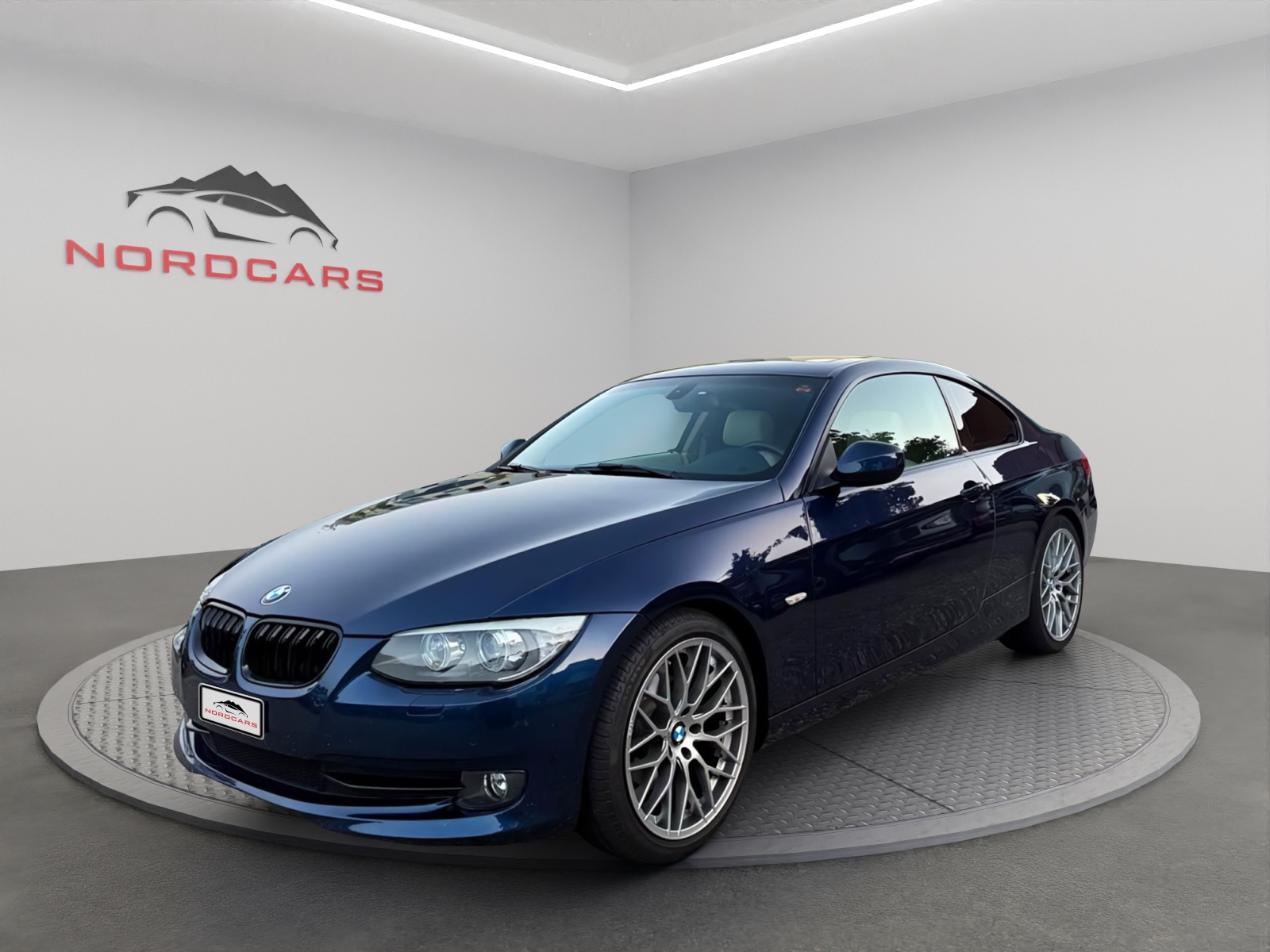 BMW 320i Coupé Steptronic-image-0