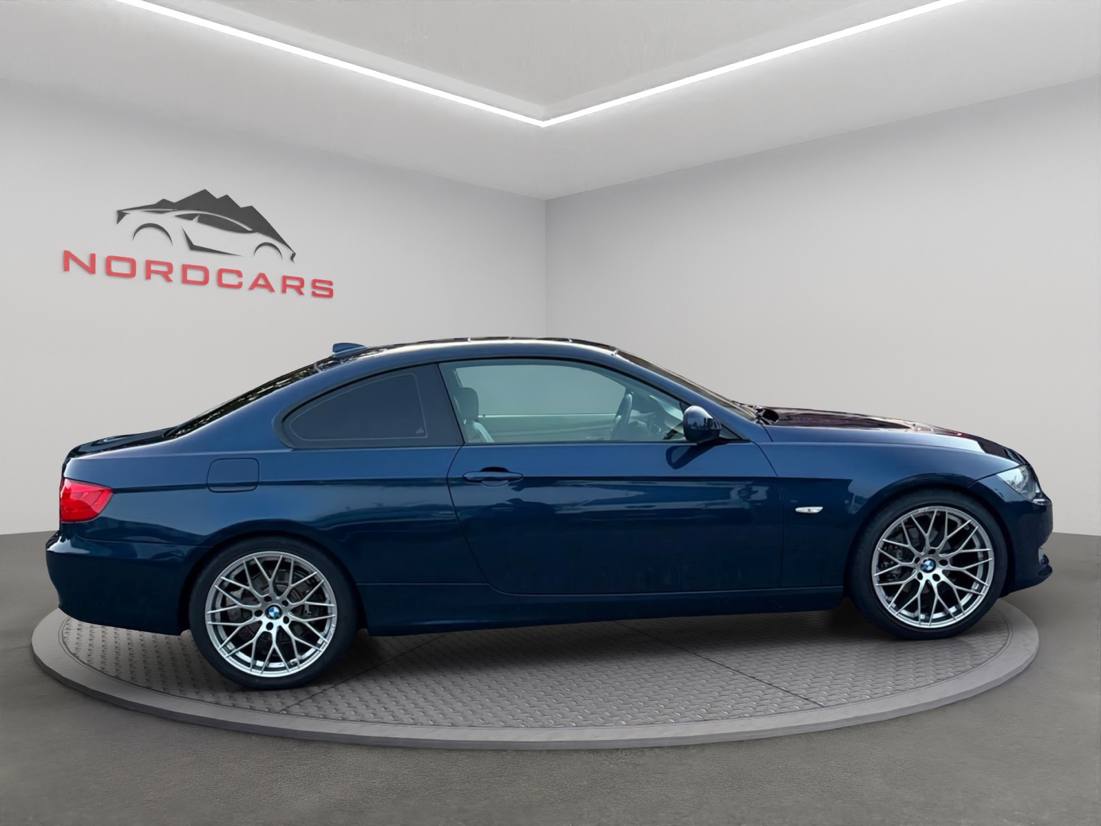 BMW 320i Coupé Steptronic-image-5