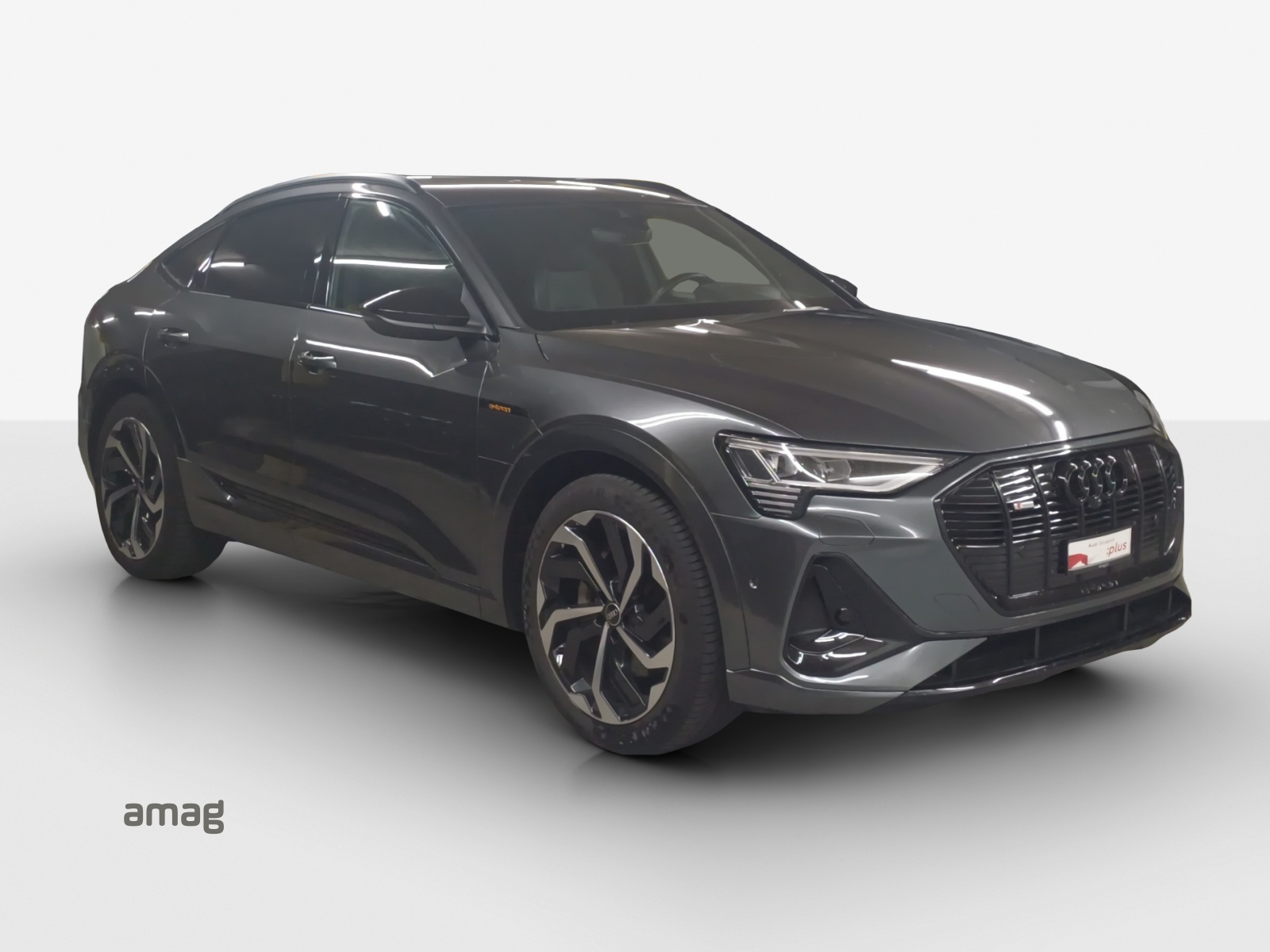 AUDI e-tron 55 Sportback S Line quattro-image-6
