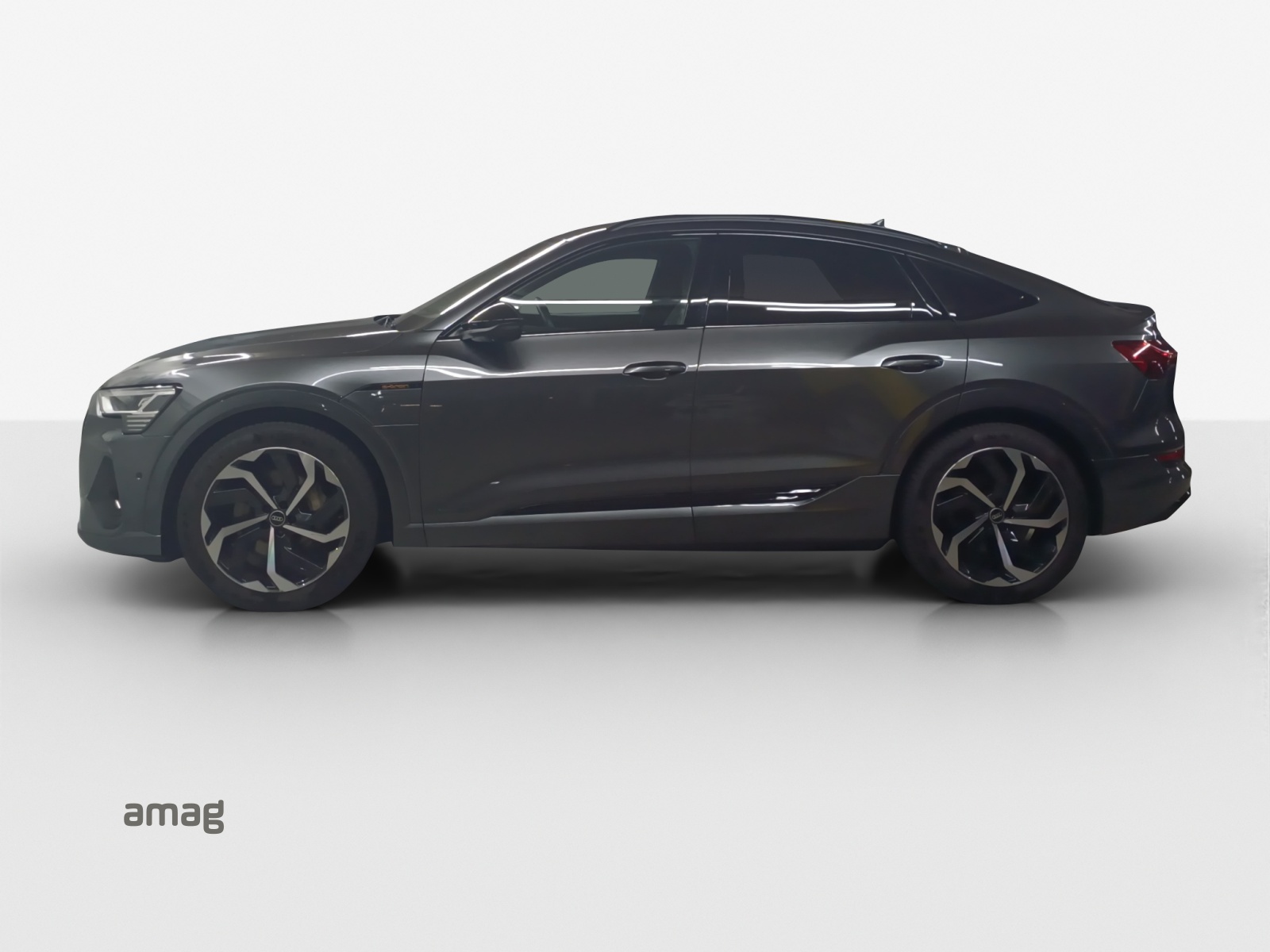 AUDI e-tron 55 Sportback S Line quattro-image-1