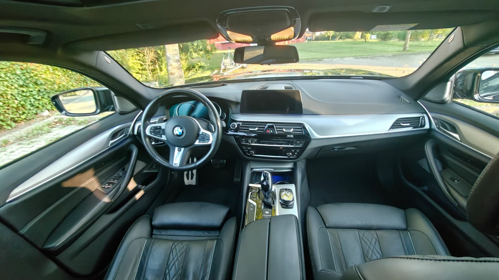 BMW 540i xDrive SAG-image-7