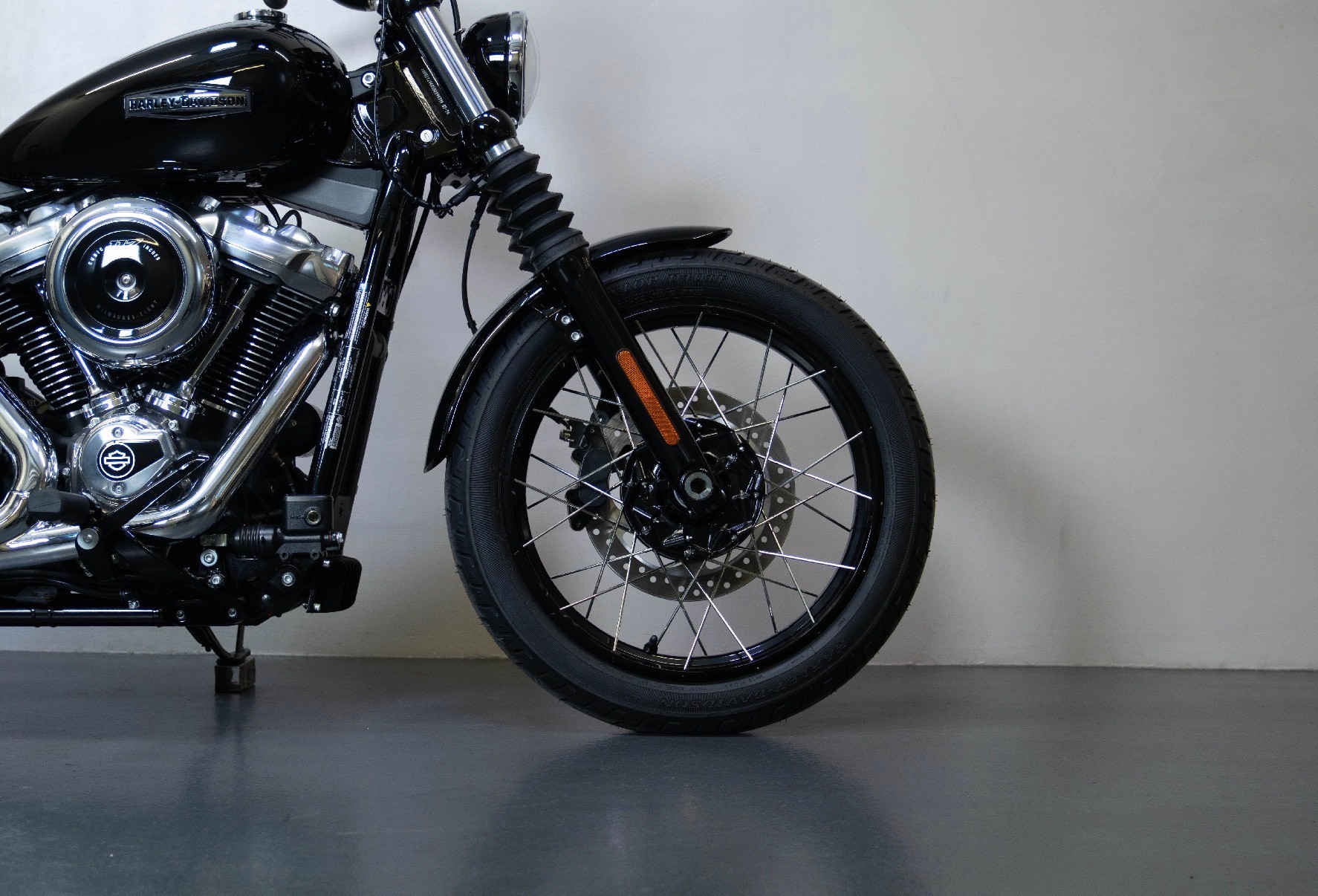 HARLEY-DAVIDSON Street Bob 117 | Jekill & Hyde | 4 Jahre Garantie | 1’900 km-image-4