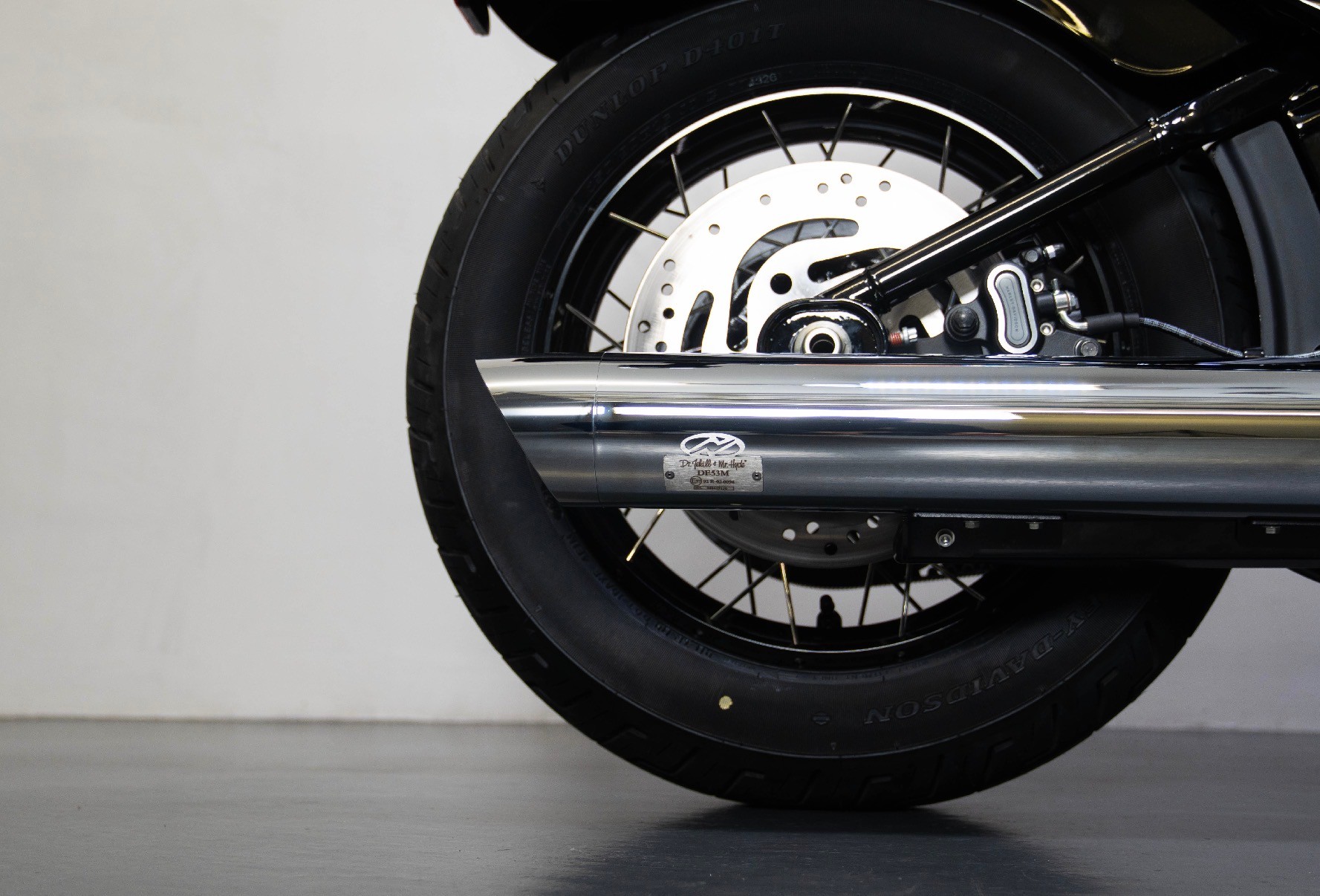 HARLEY-DAVIDSON Street Bob 117 | Jekill & Hyde | 4 Jahre Garantie | 1’900 km-image-5