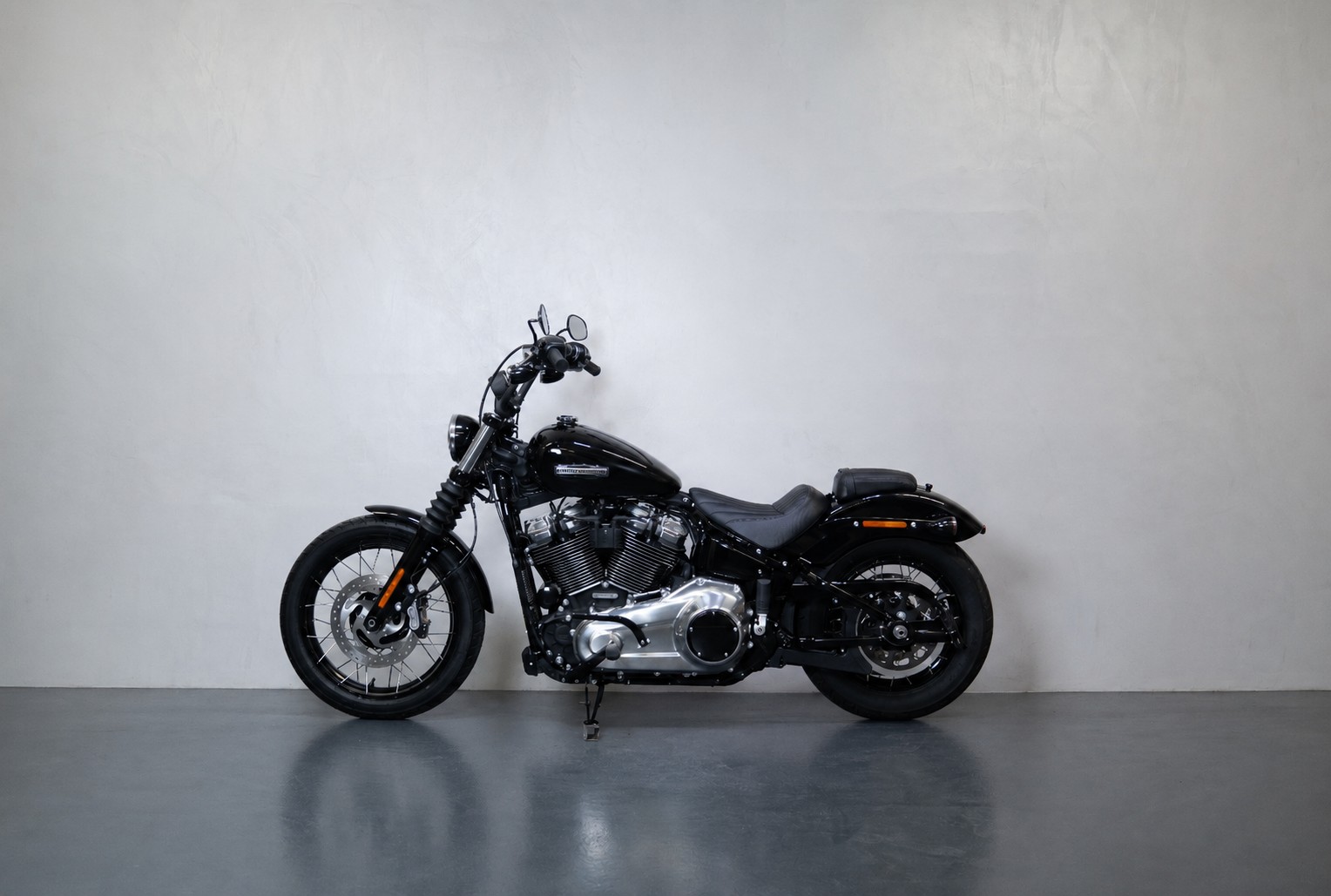 HARLEY-DAVIDSON Street Bob 117 | Jekill & Hyde | 4 Jahre Garantie | 1’900 km-image-1