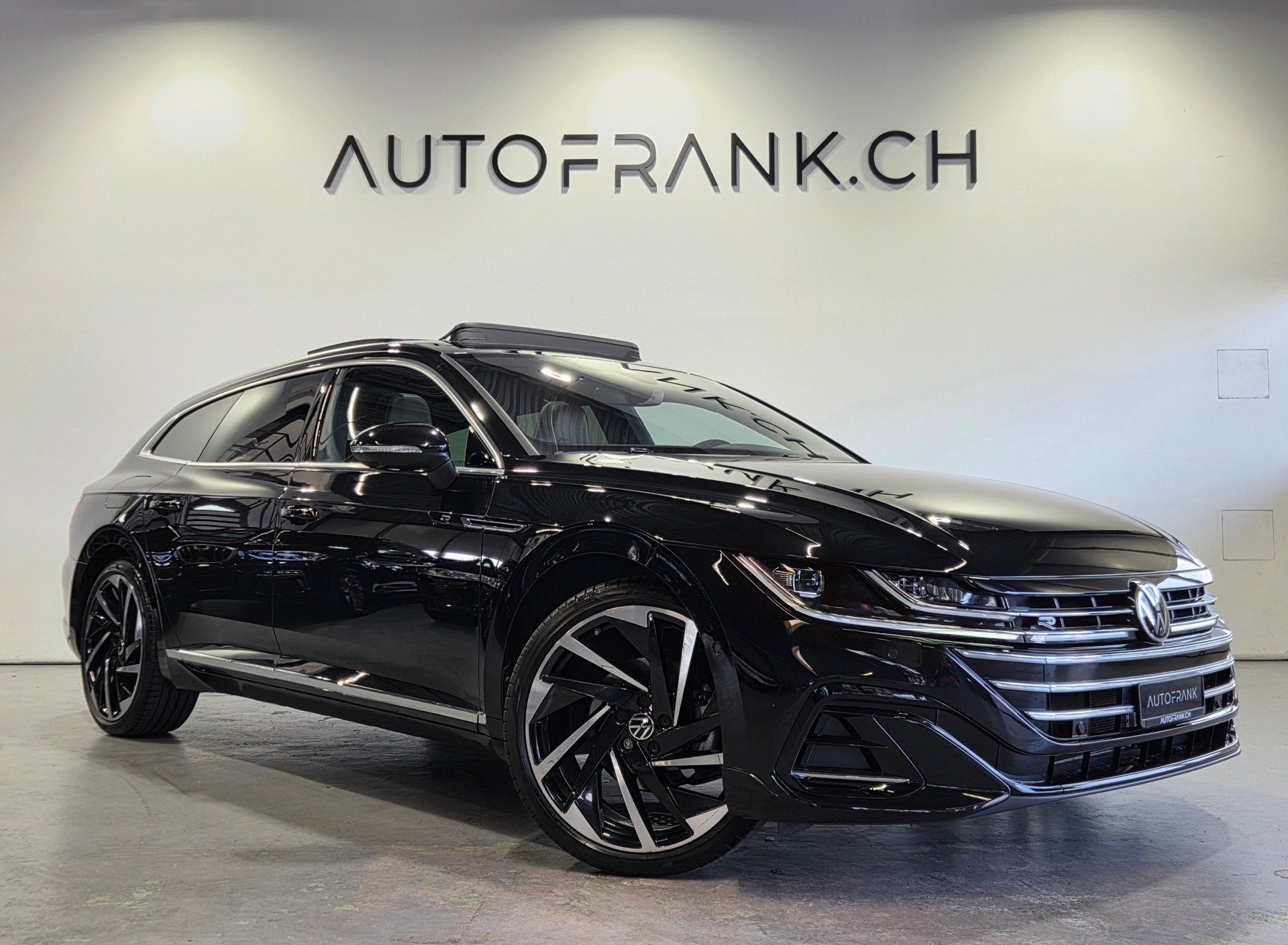 VW Arteon Shooting Brake 2.0 TDI R-Line DSG 4m-image-0