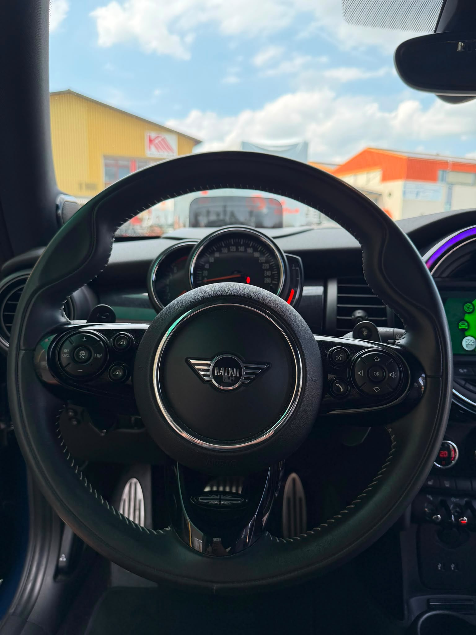 MINI Cooper King's Cross Steptronic DKG-image-15