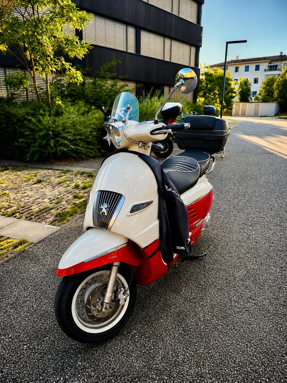PEUGEOT Django 125 Evasion