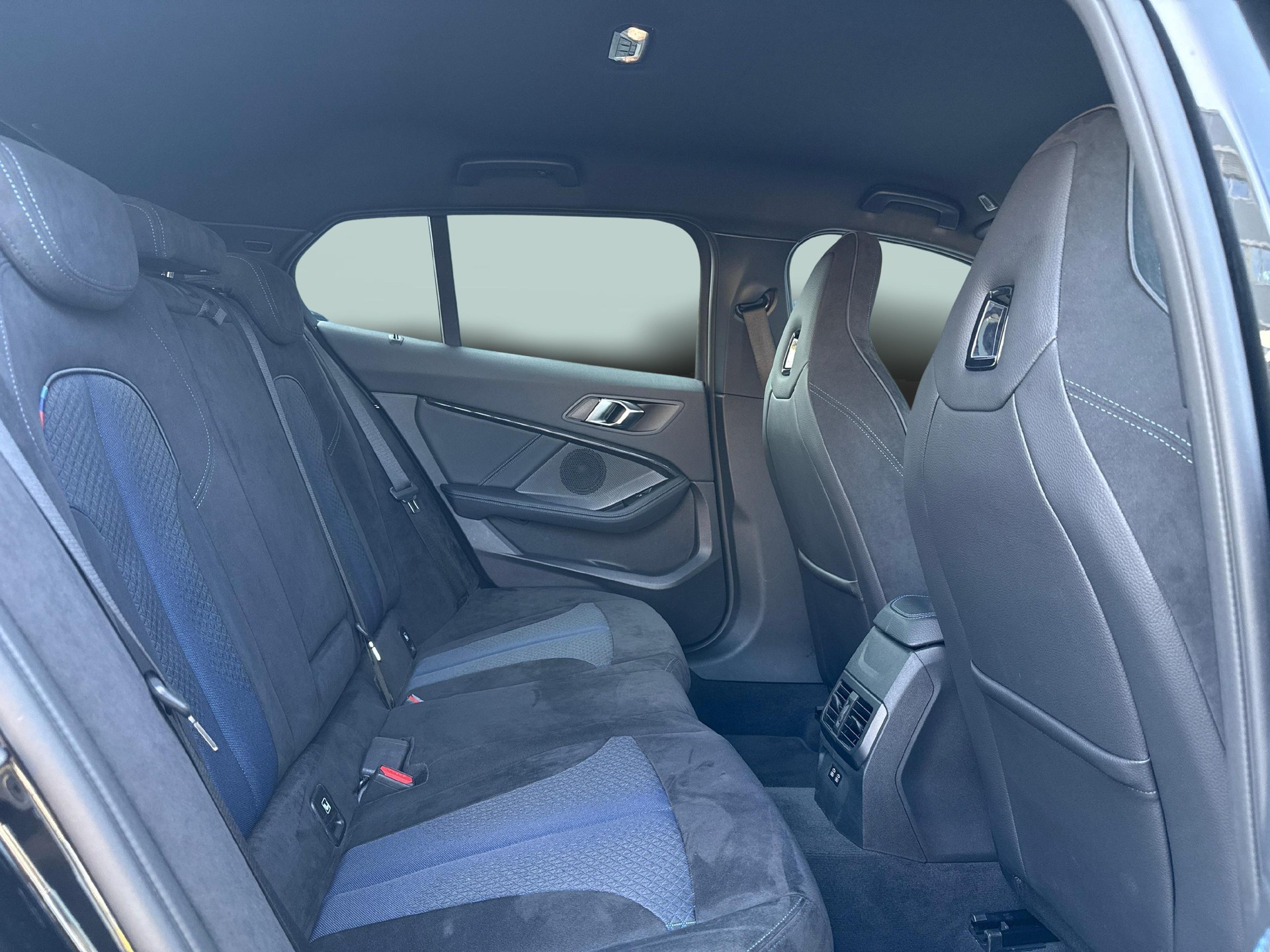 BMW 120d xDrive SAG-image-10