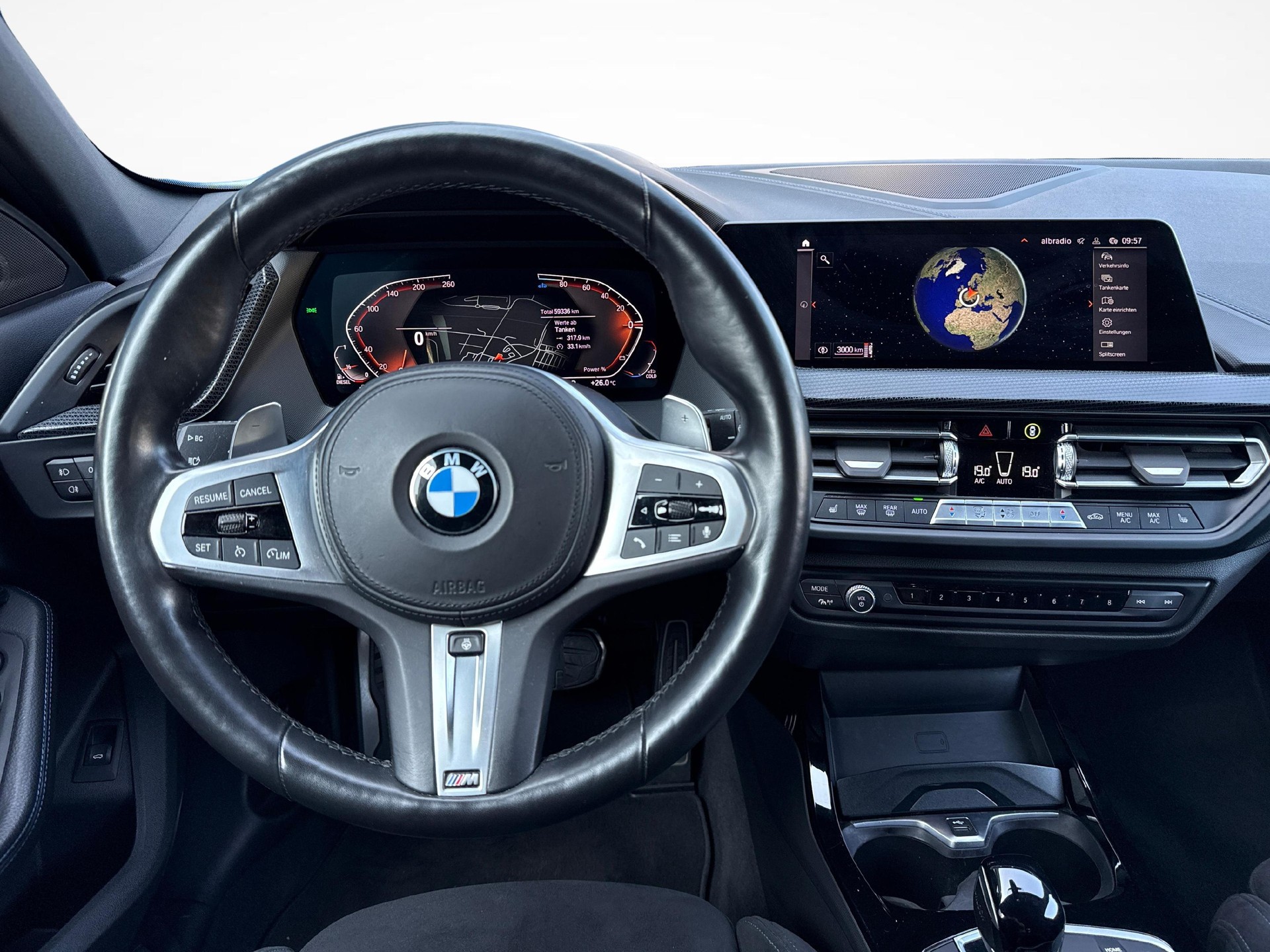 BMW 120d xDrive SAG-image-13