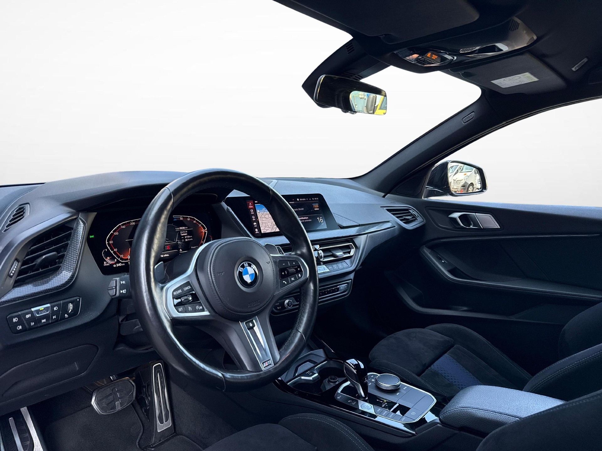 BMW 120d xDrive SAG-image-12