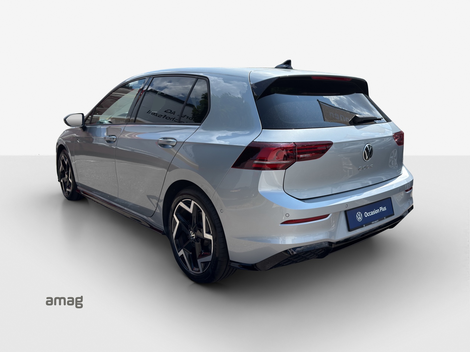 VW Golf 1.5 e TSI mHEV R-Line DSG-image-2