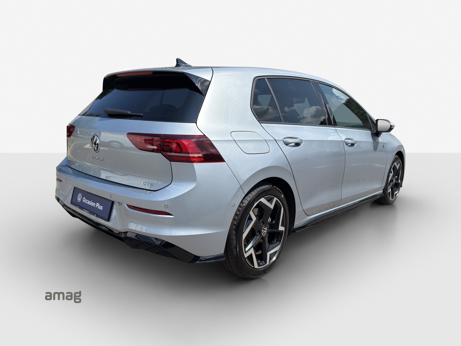 VW Golf 1.5 e TSI mHEV R-Line DSG-image-4