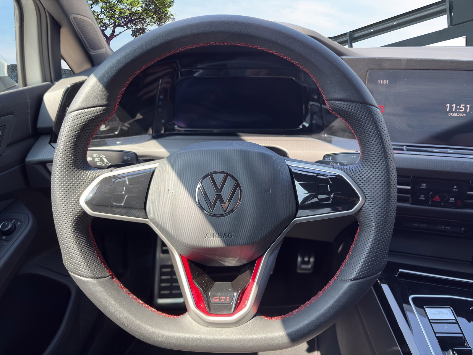 VW Golf 2.0 TSI GTI Clubsport DSG-image-10
