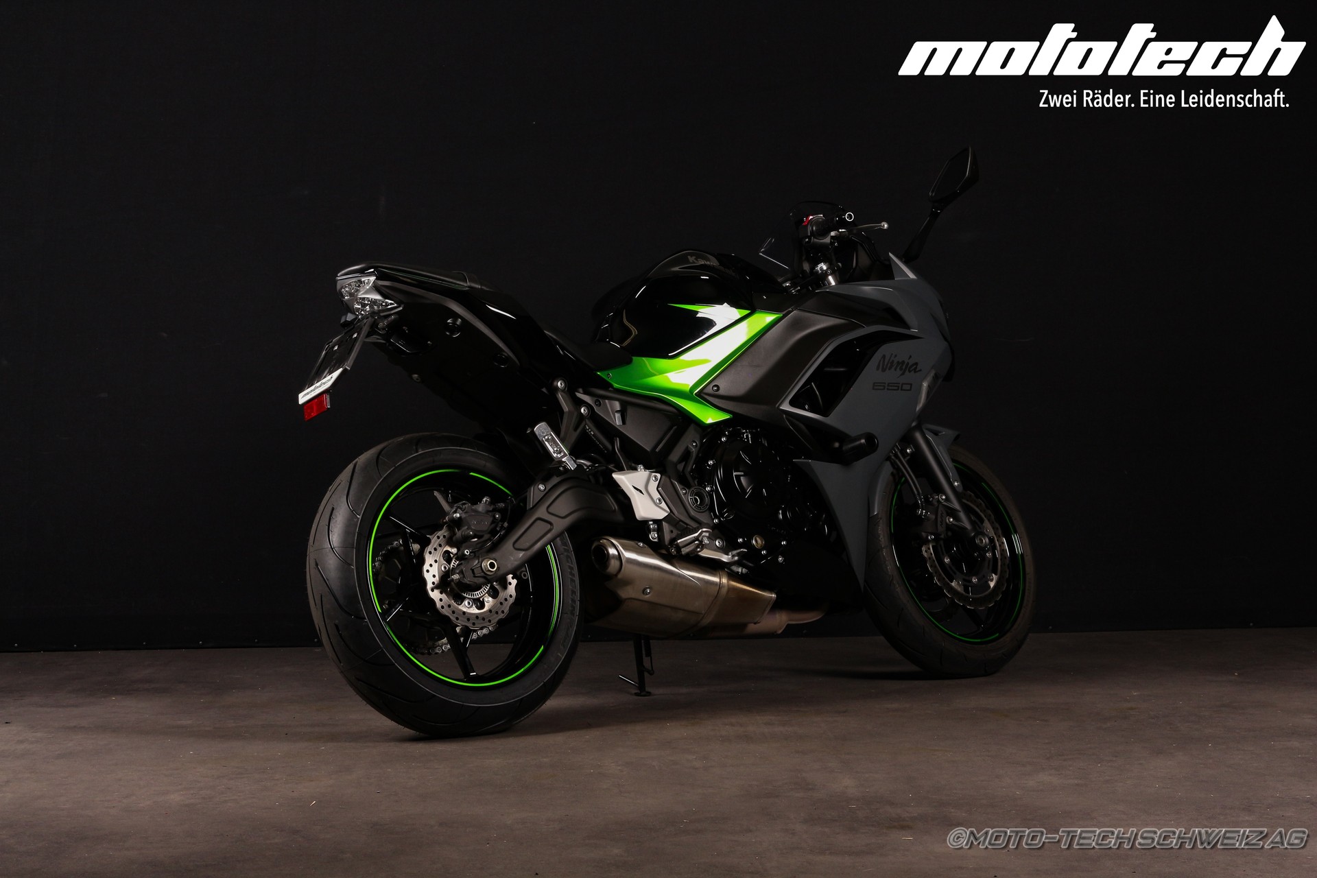 KAWASAKI Ninja 650 (35kW)-showroom-element-2
