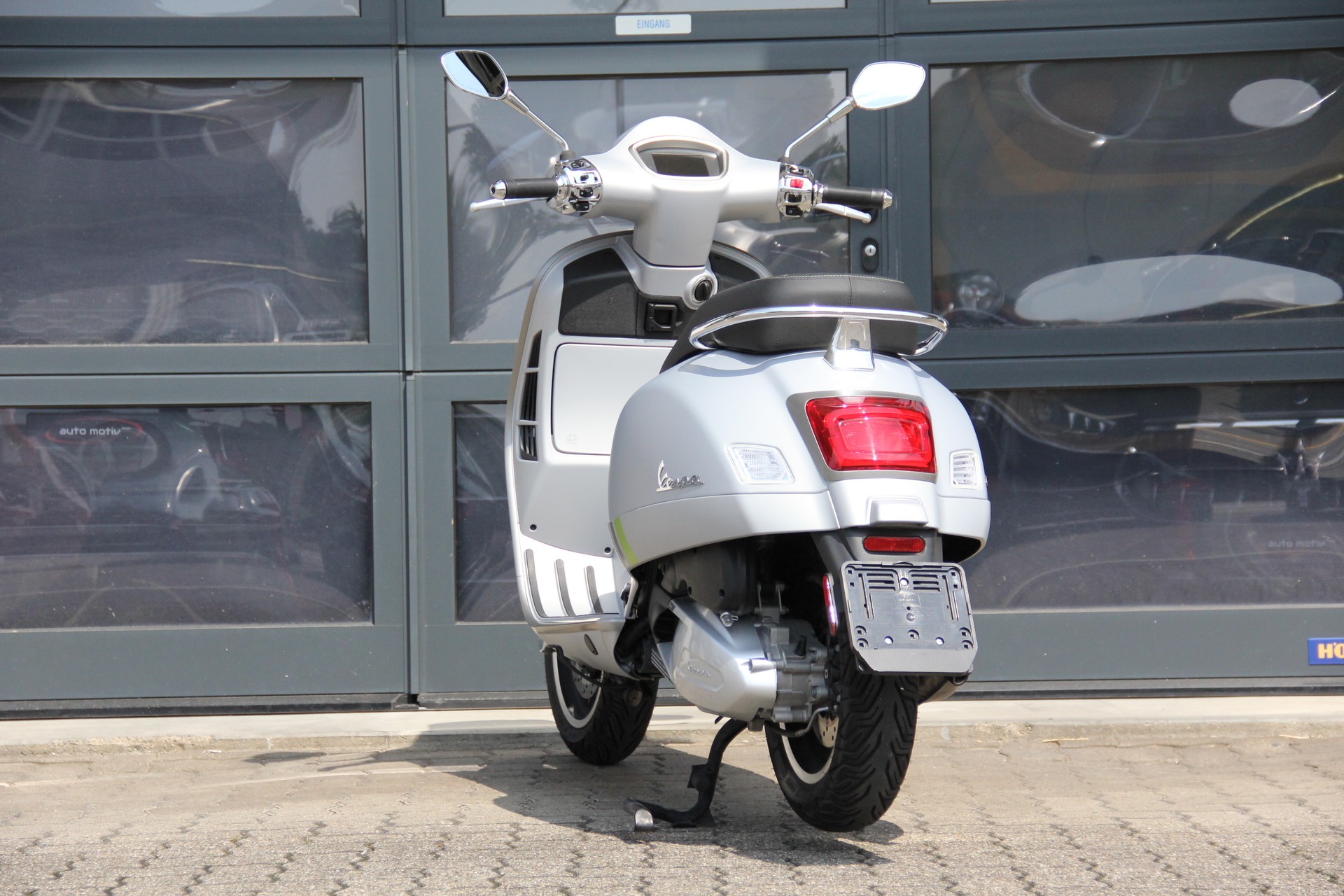 PIAGGIO Vespa GTS 300 Super Tech ABS-image-5