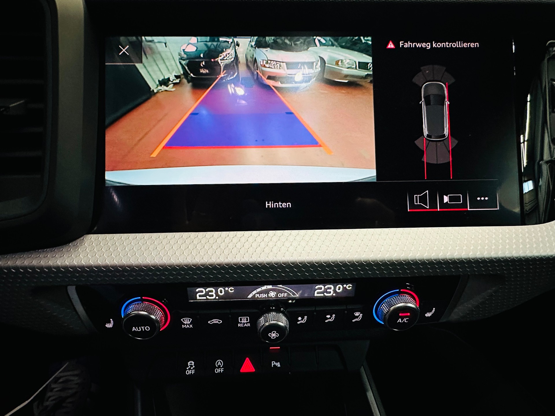 AUDI A1 Sportback 30 TFSI S Line S-tronic Sportfahrwerk-image-12