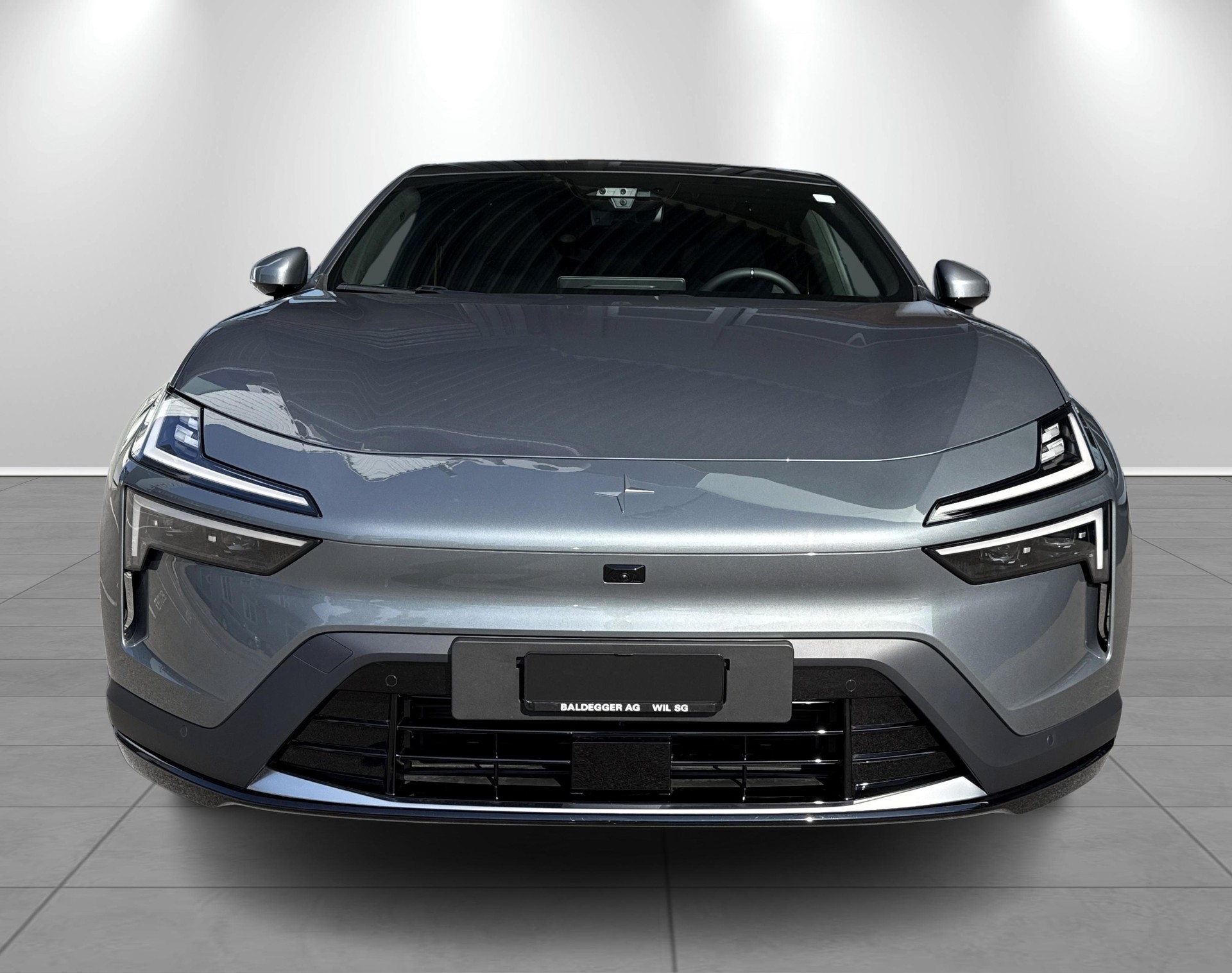 POLESTAR 4 Long Range Dual Motor-image-7