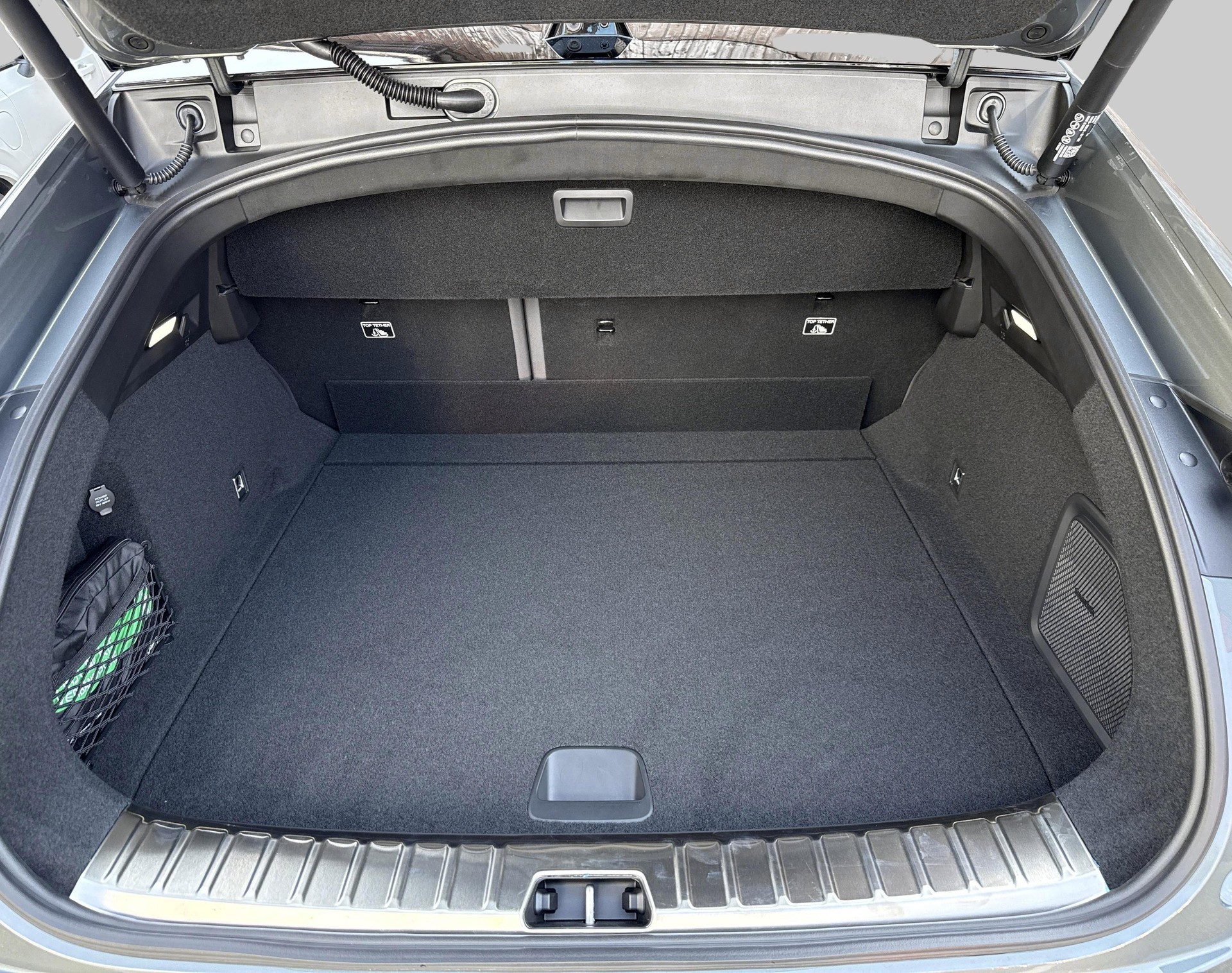 POLESTAR 4 Long Range Dual Motor-image-13