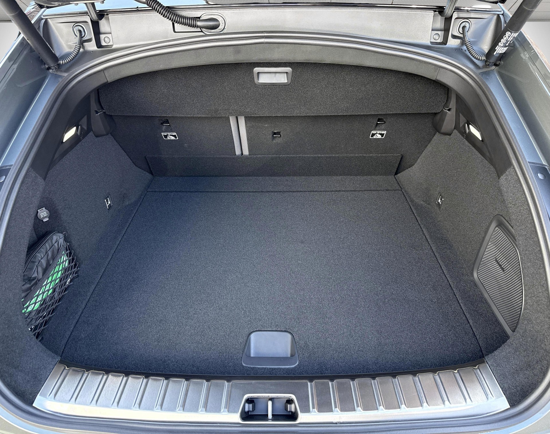 POLESTAR 4 Long Range Dual Motor-image-5