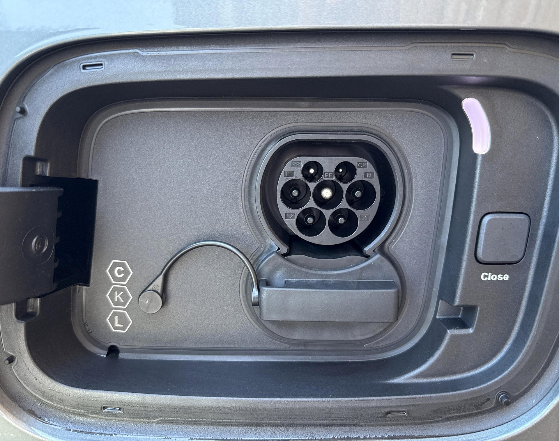 POLESTAR 4 Long Range Dual Motor-image-17