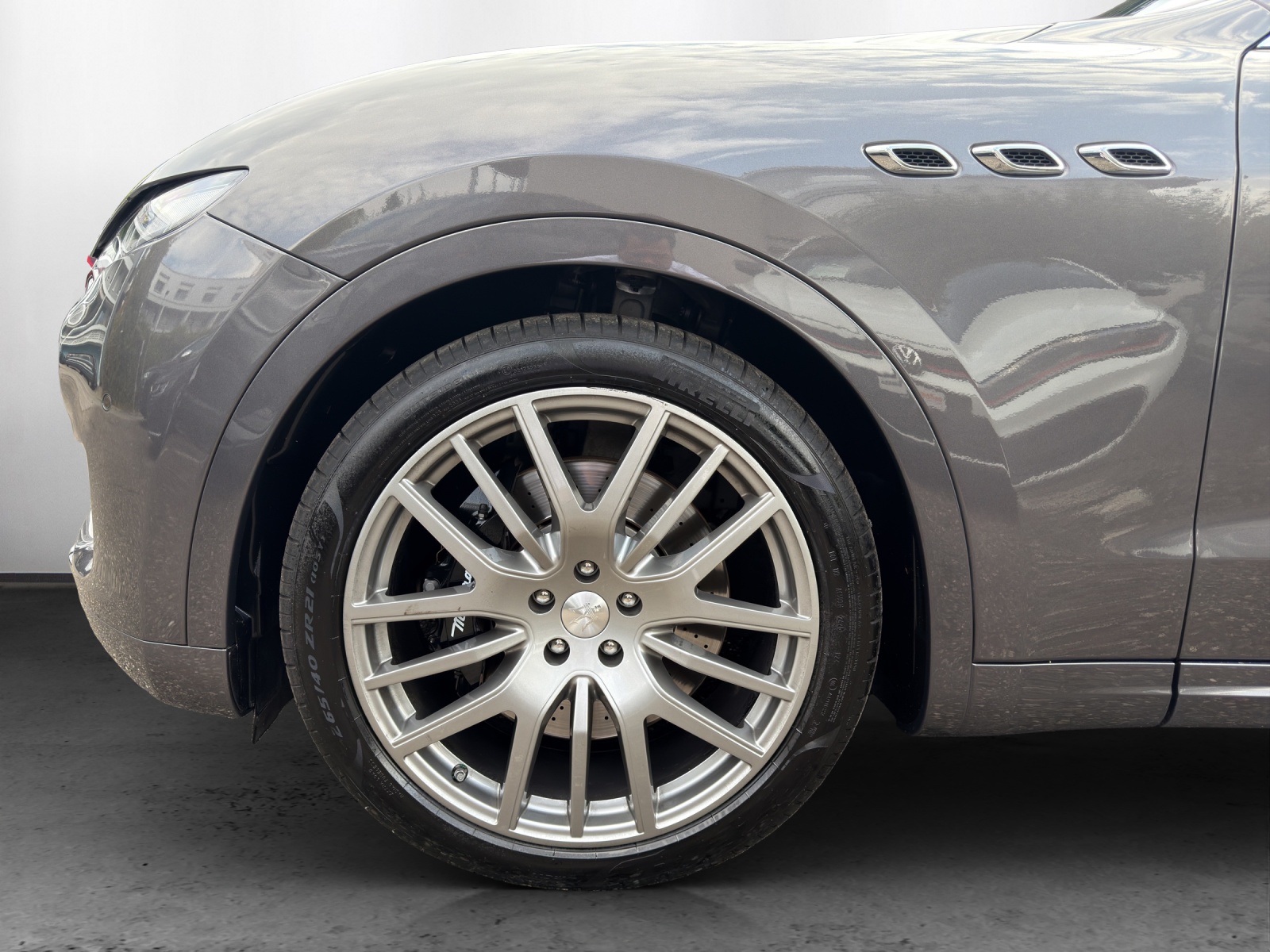 MASERATI Levante S 3.0 V6 Automatica-image-12