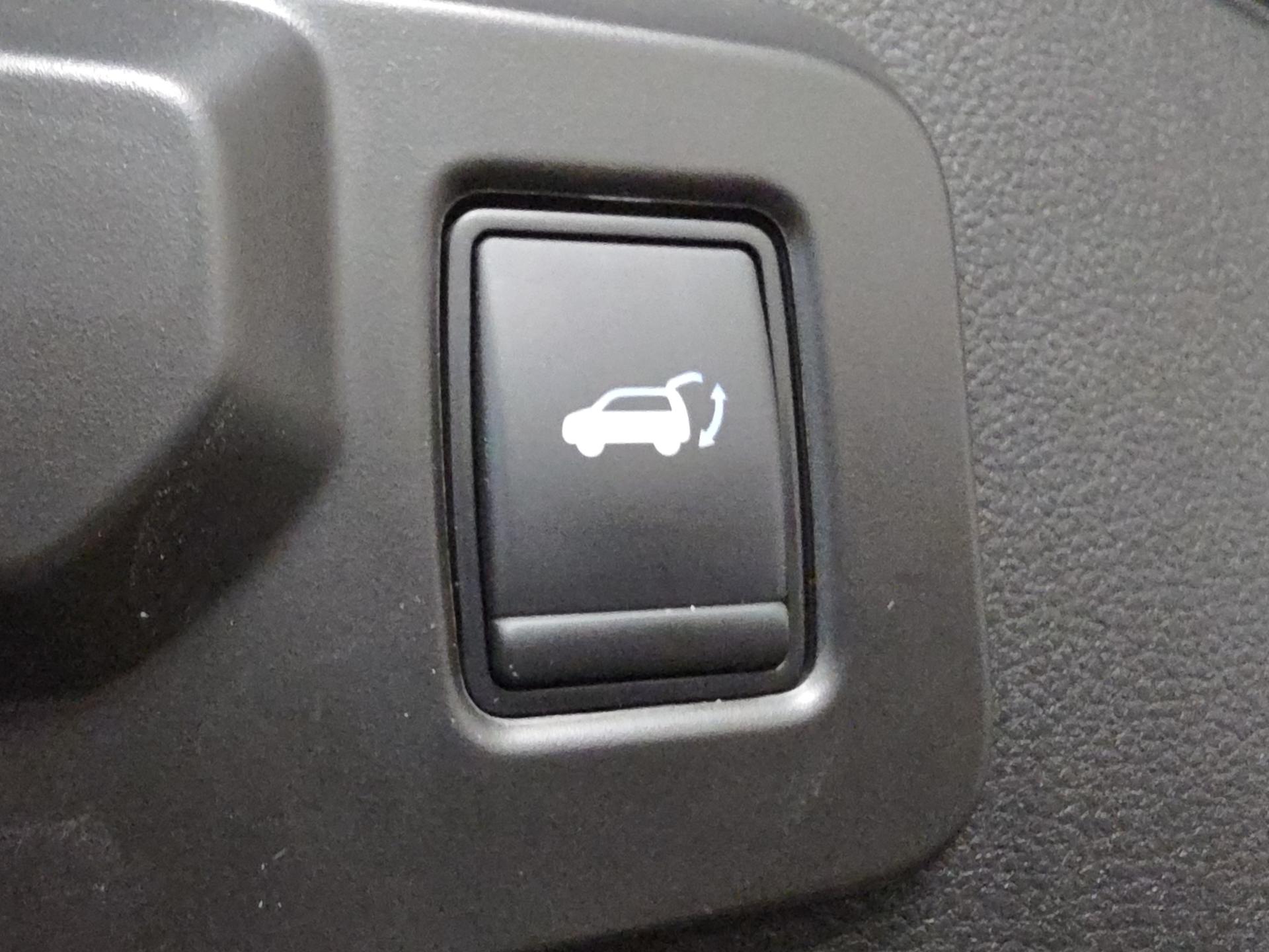 RENAULT Espace 1.2 E-Tech 200 Techno 7-Sitze-image-18