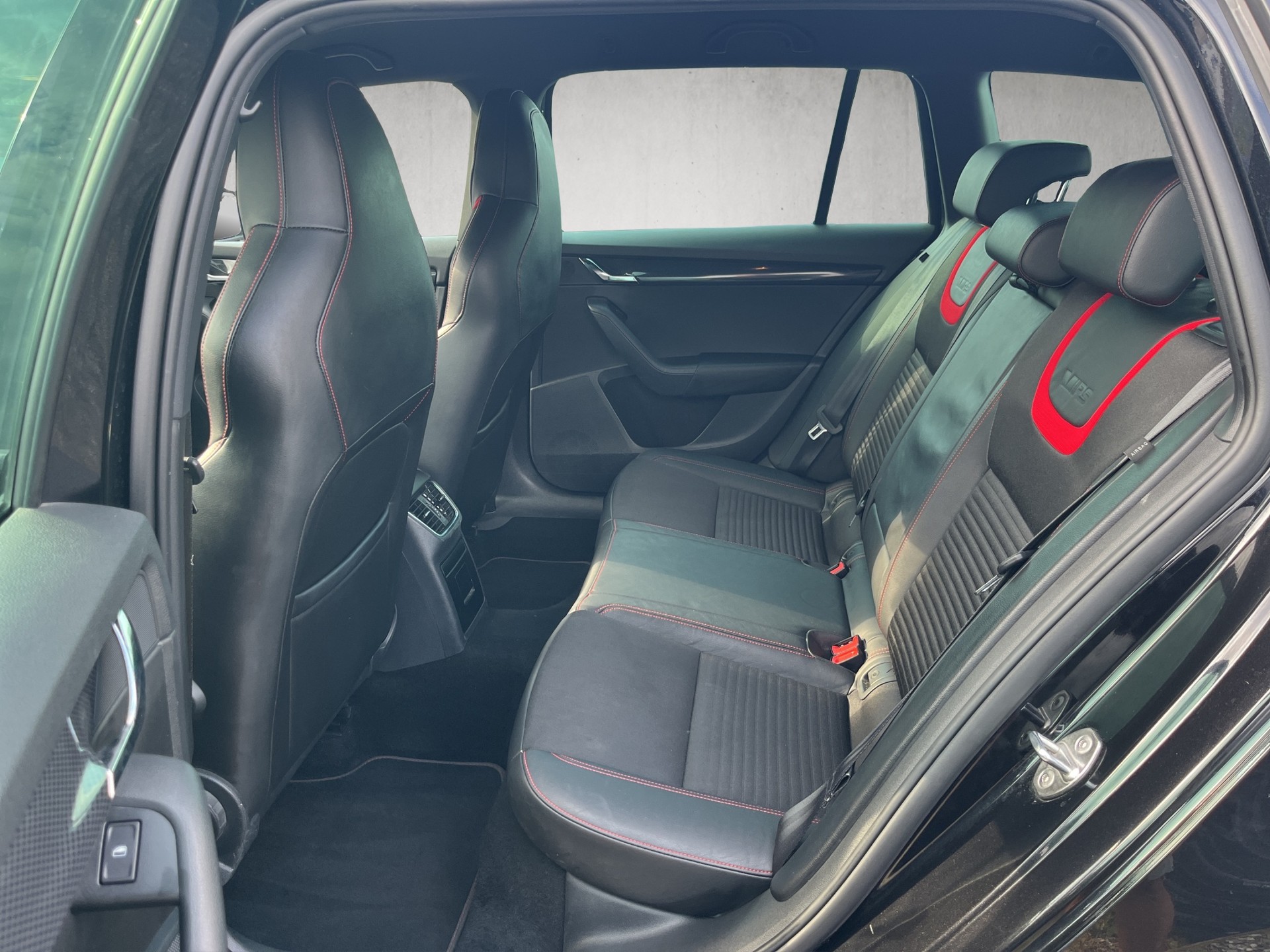 SKODA Octavia Combi 2.0 TDI RS DSG, ABT 210 PS !-image-10