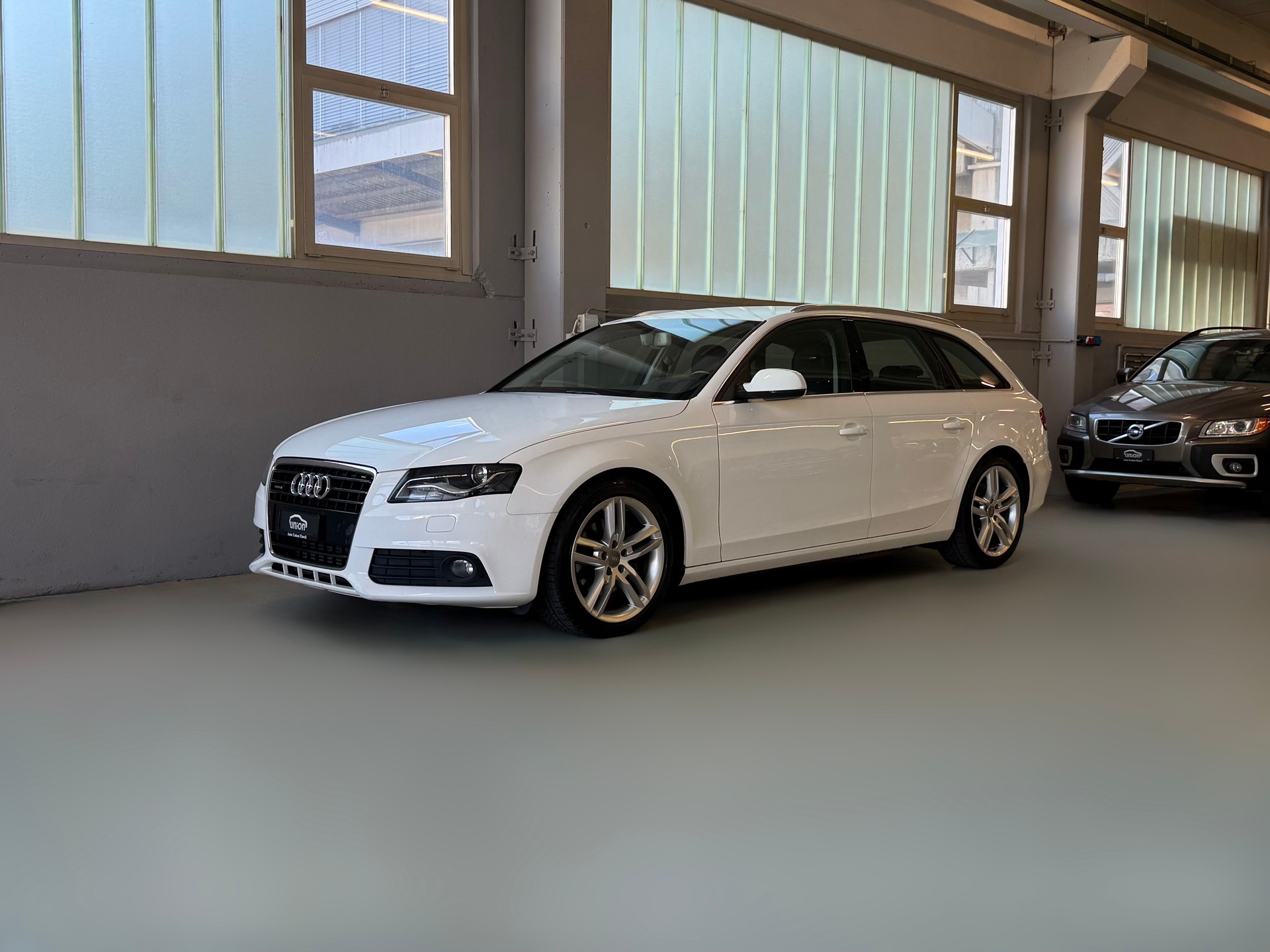 AUDI A4 Avant 3.0 TDI quattro S-tronic-image-0