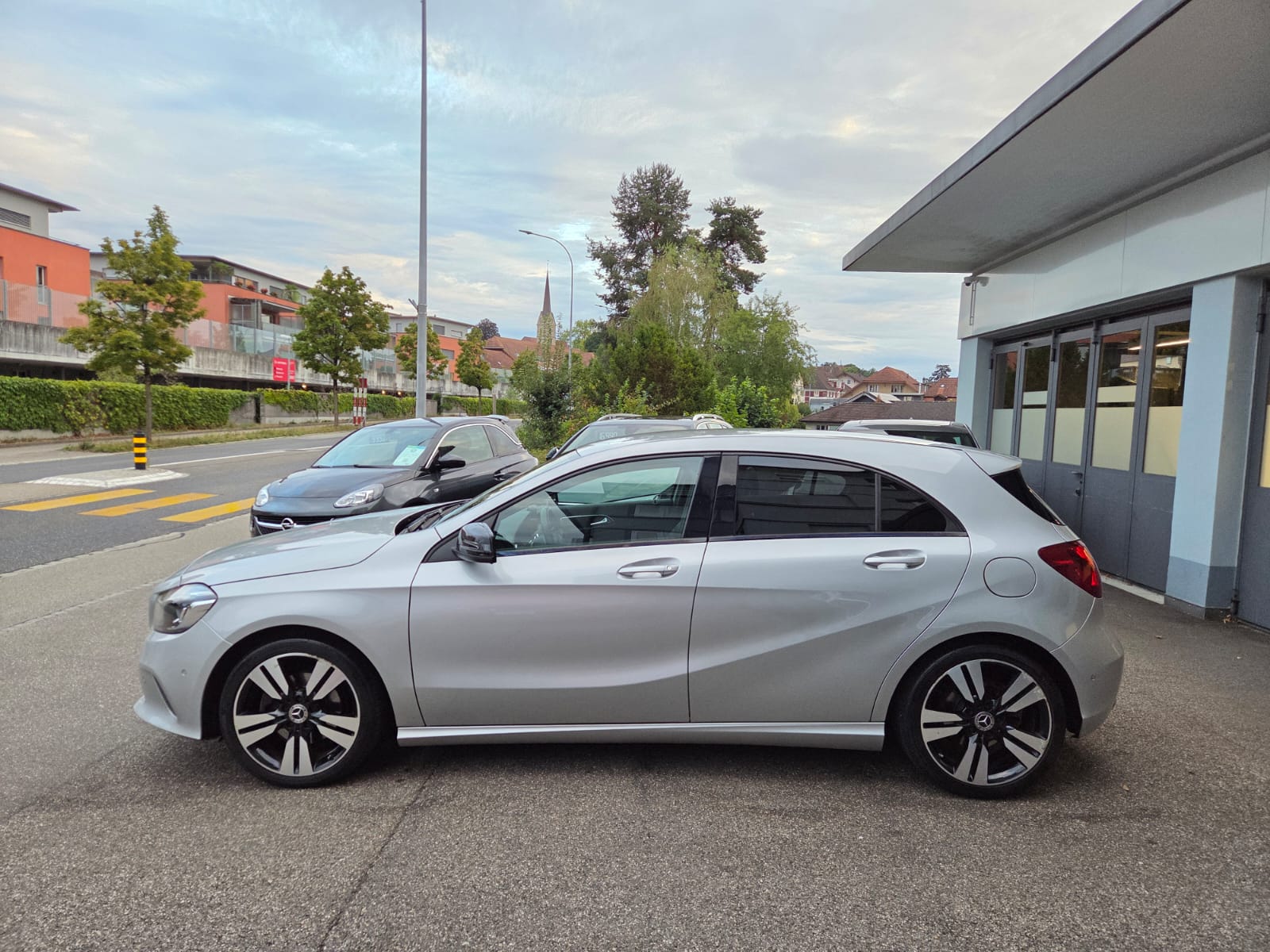 MERCEDES-BENZ A 200 CDI Night Star 7G-DCT-image-1